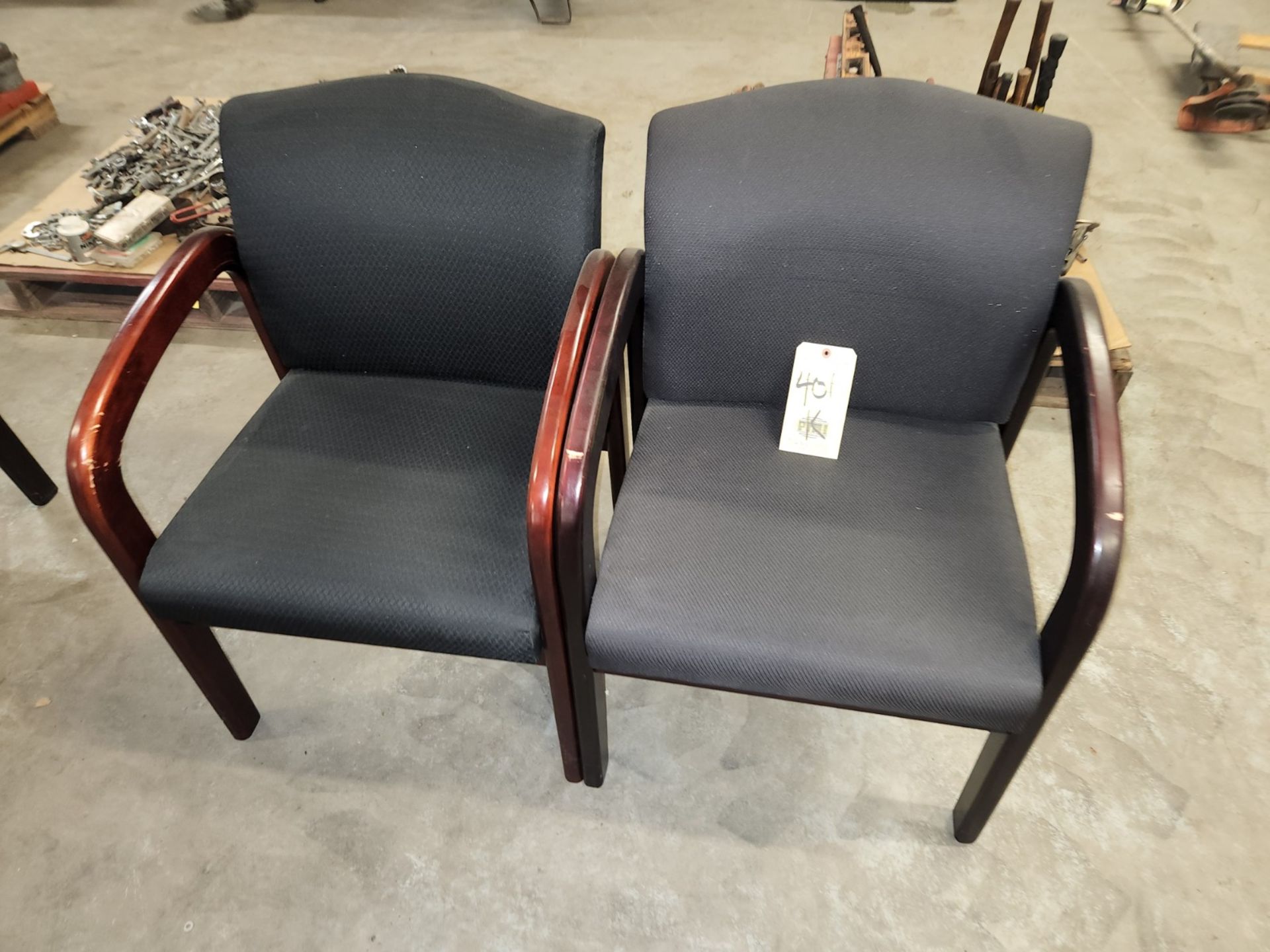 LOT OF OFFICE CHAIRS (2) (Location: MDS Boring & Drilling, 11900 Hirsch Road, Houston, TX 77050)