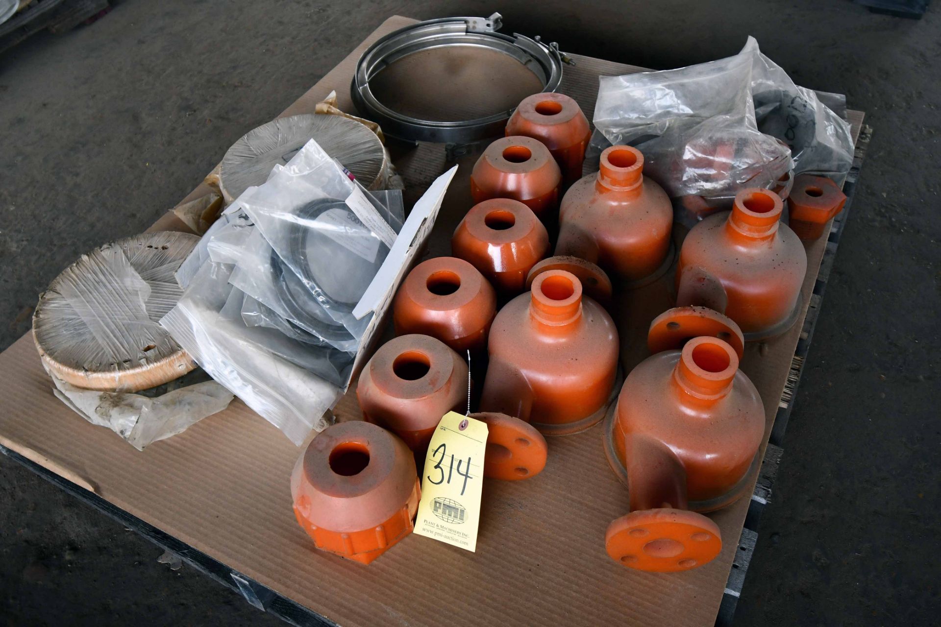 LOT OF PUMP PARTS (on one pallet) (Location: MDS Boring & Drilling, 11900 Hirsch Road, Houston, TX