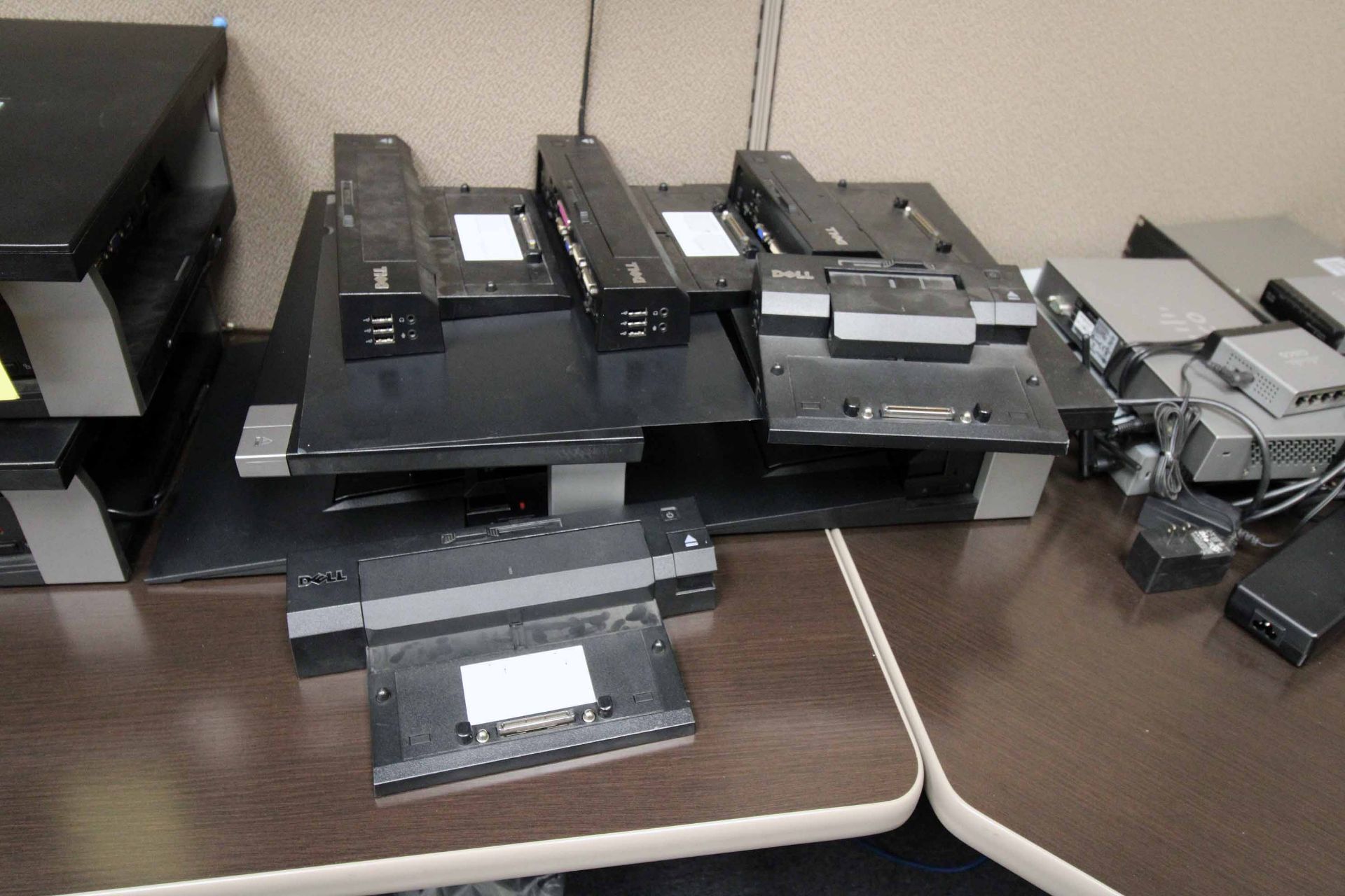 LOT CONSISTING OF: Dell docking stations, Cisco & Netgear switches & keyboards (Located at: Emco - Image 3 of 5