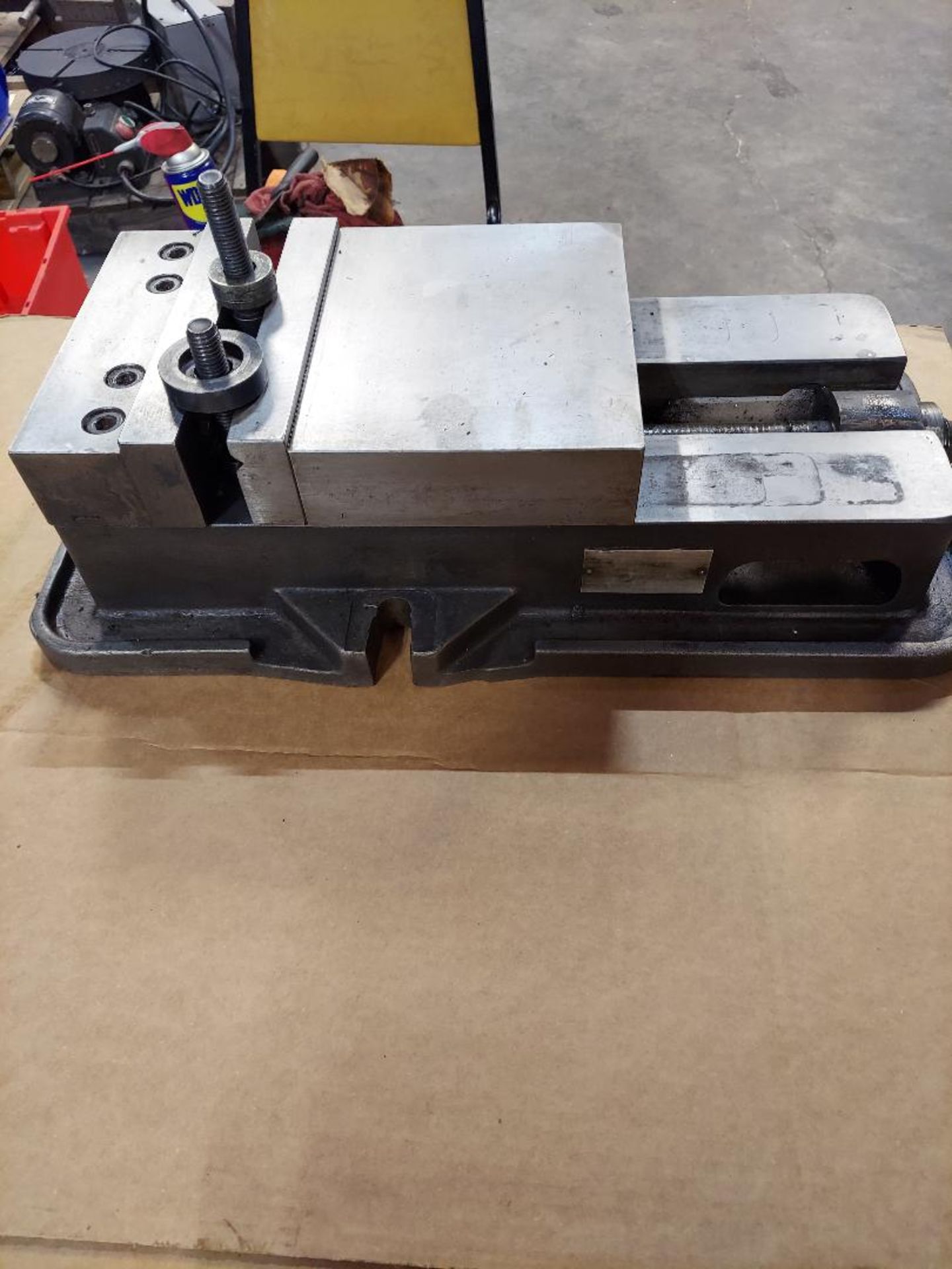 VISE, KURT 6" (Packing & Crating Charge $40.00) (Located at: The Tooling Emporium, LLC 1472 S. Floyd