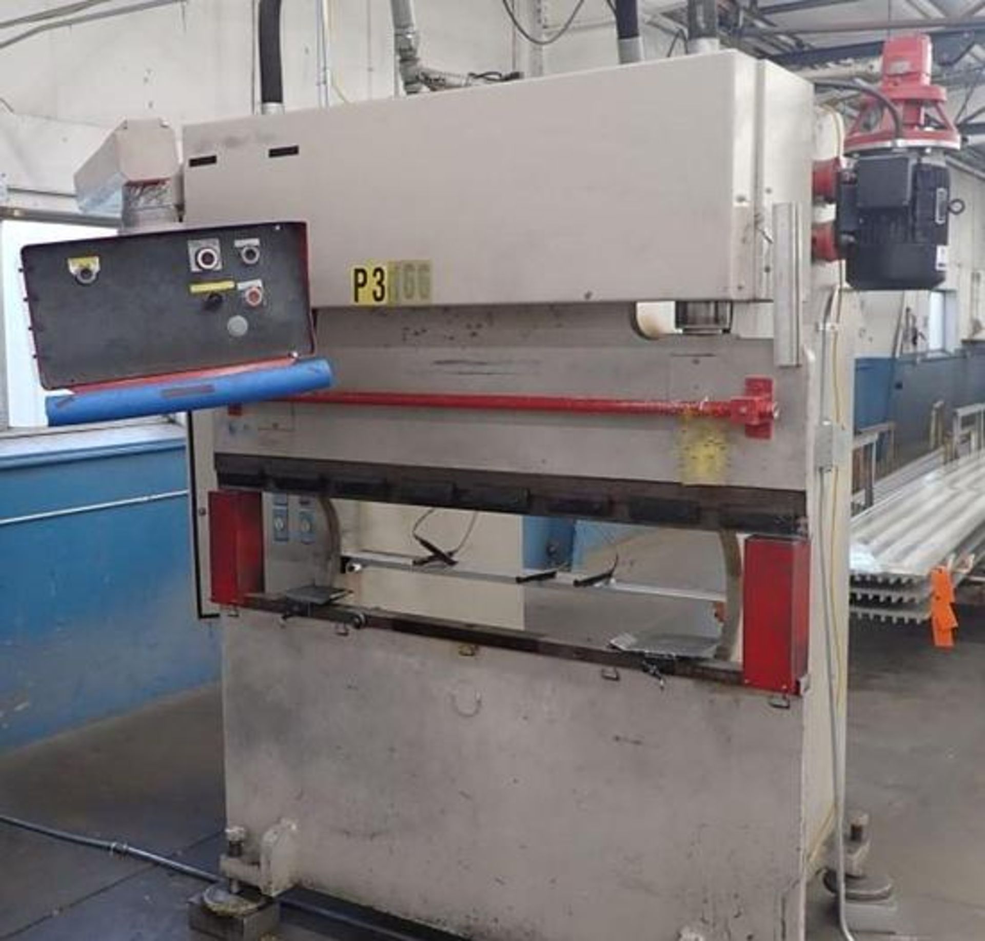 HYDRAULIC PRESS BRAKE, HACO MDL. PPES45-5BC25, 45 T. cap. x 5', BC25 control, needs repair;