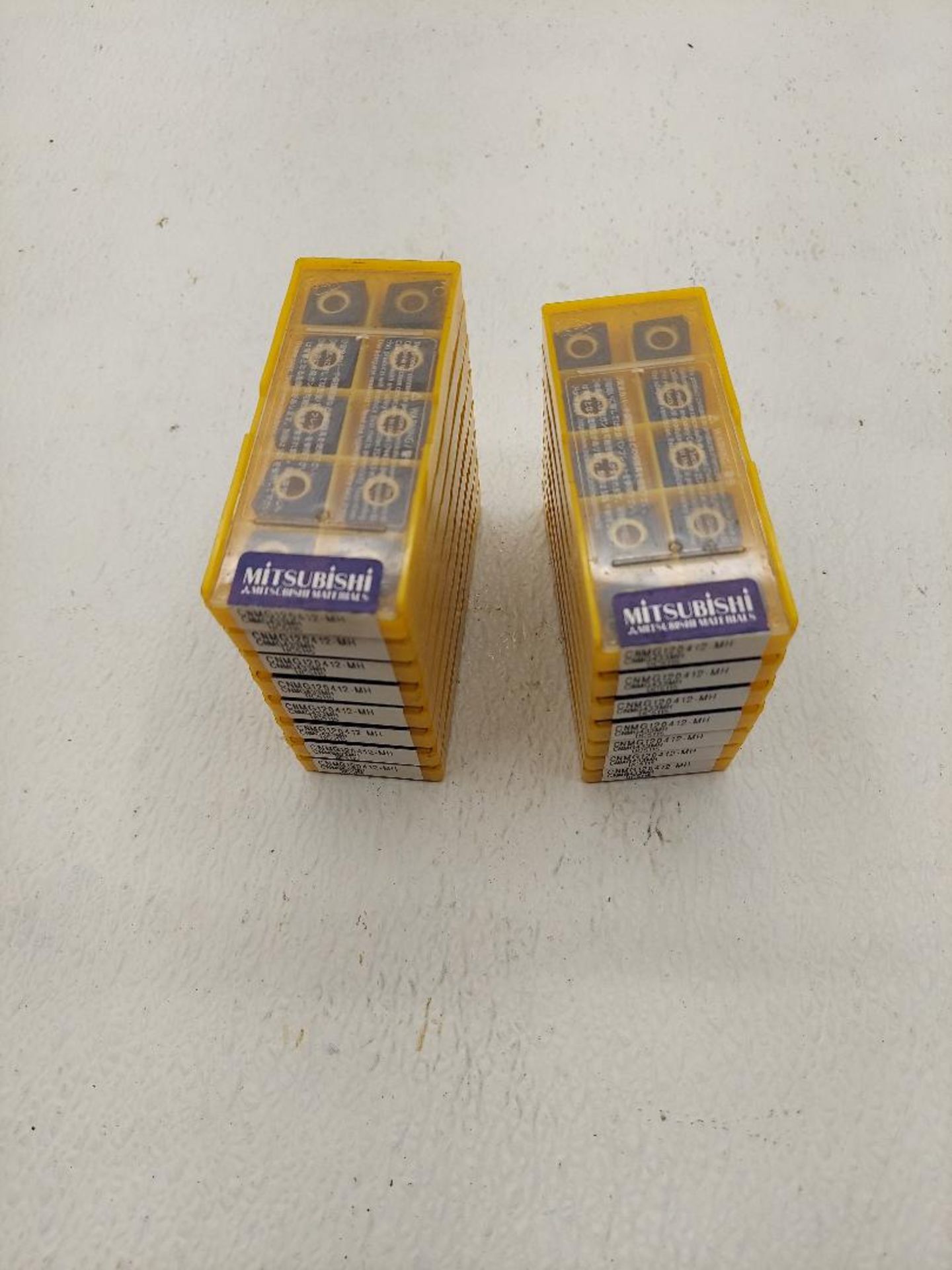 LOT OF (FIFTEEN BOXES, 10 EACH) MITSUBISHI TURNING TOOL INSERTS #CNMG120412-MH (Packing & Crating