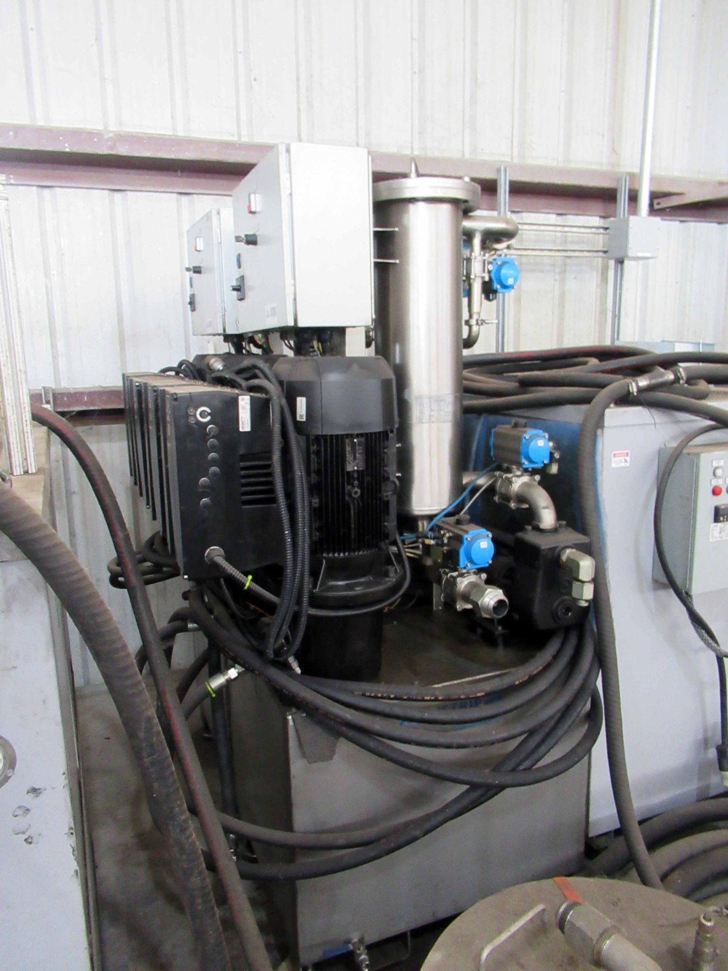 HIGH PRESSURE COOLANT SYSTEM consisting of: (2) ACCUSRIP 40 KW 1,000 PSI HPU UNITS, new 2018, (4) - Image 18 of 29