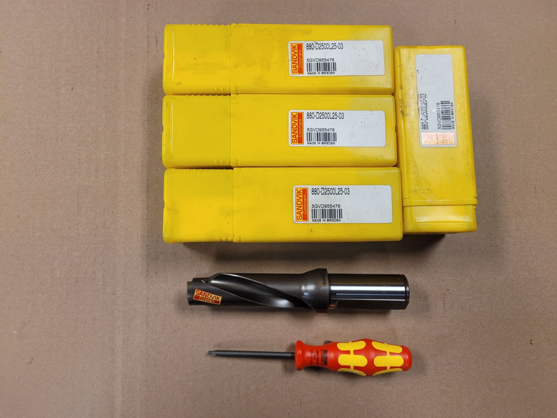 LOT CONSISTING OF: (4) Sandvik Indexable Corodrill 880-D2500L25-03, 25mm (brand new), (2) Sandvik - Image 2 of 6