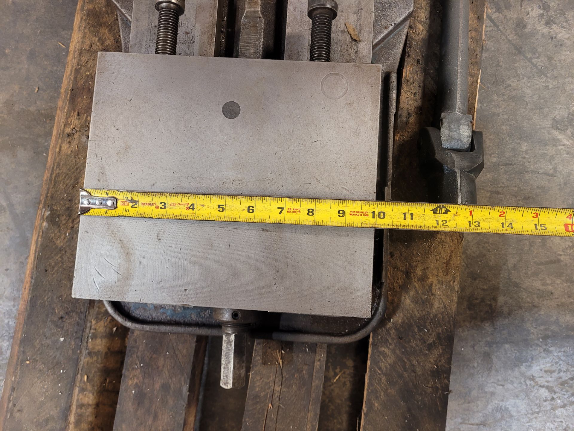ANGLE LOCK PRECISION MACHINE VISE, KURT 10" MDL. D11, 9.75" JAW OPENING (Packing & Crating Charge $ - Image 5 of 6