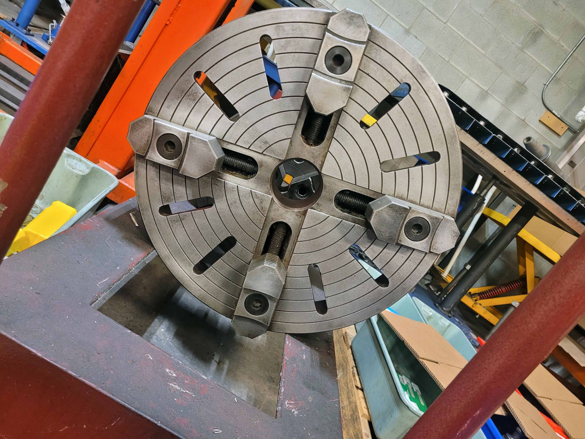 4-JAW INDEPENDENT MANUAL CHUCK, 19.5" (Packing & Crating Charge $60.00) (Located at: The Tooling