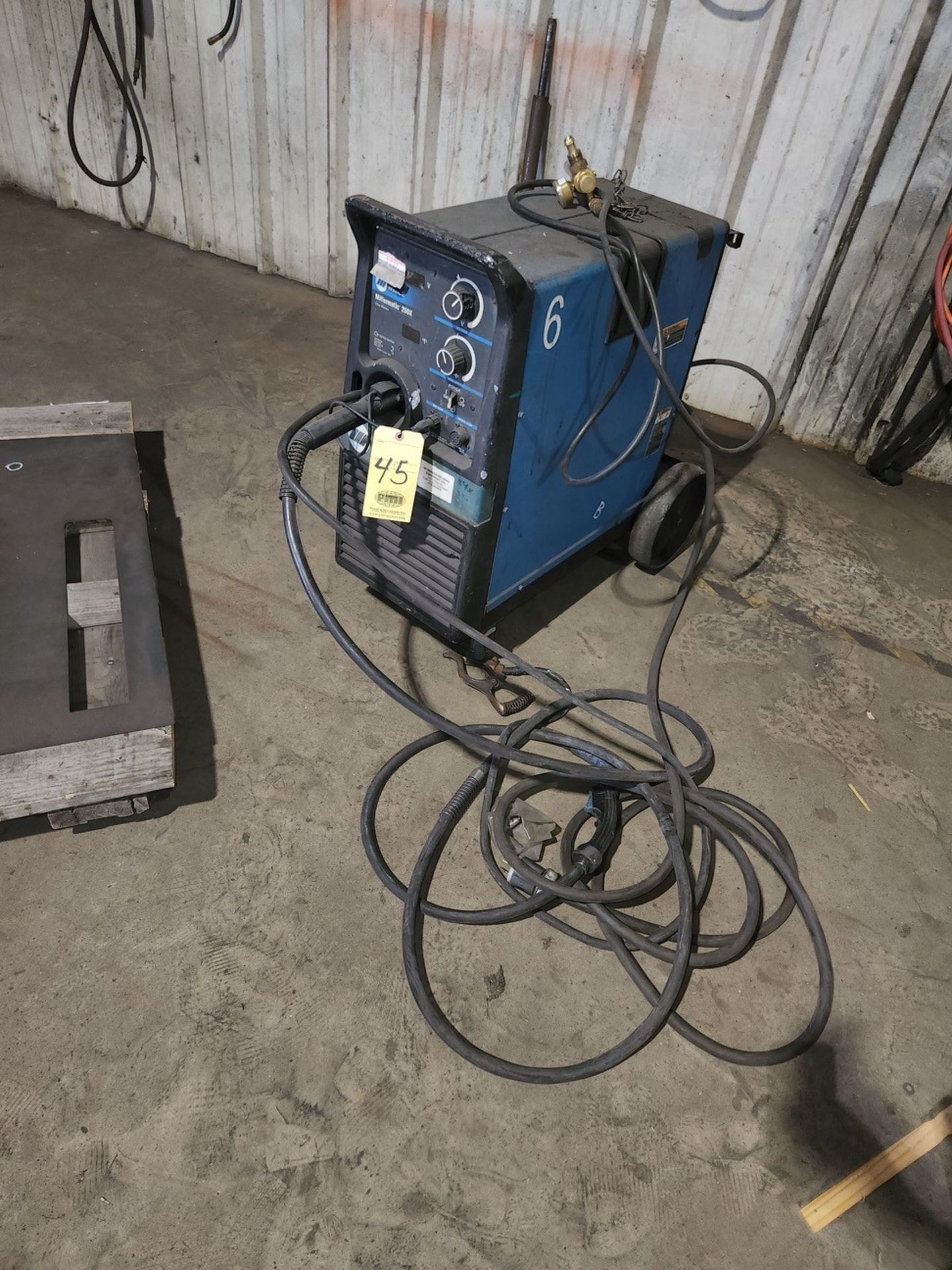 WELDING MACHINE, MILLER MILLERMATIC 250X, 200 amps @ 100% duty cycle, 28 v., S/N LB132564