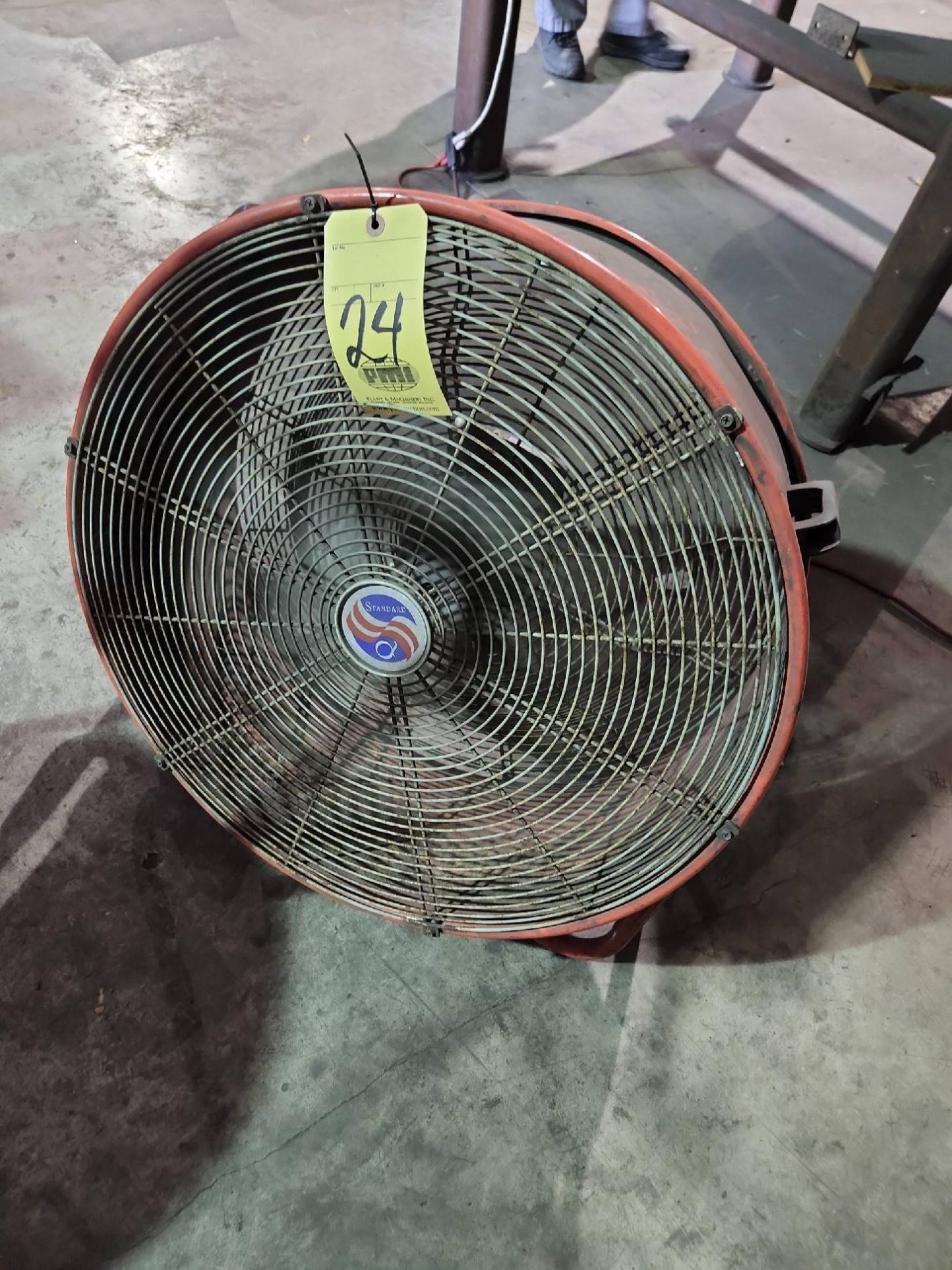 SHOP FAN, STANDARD 32"