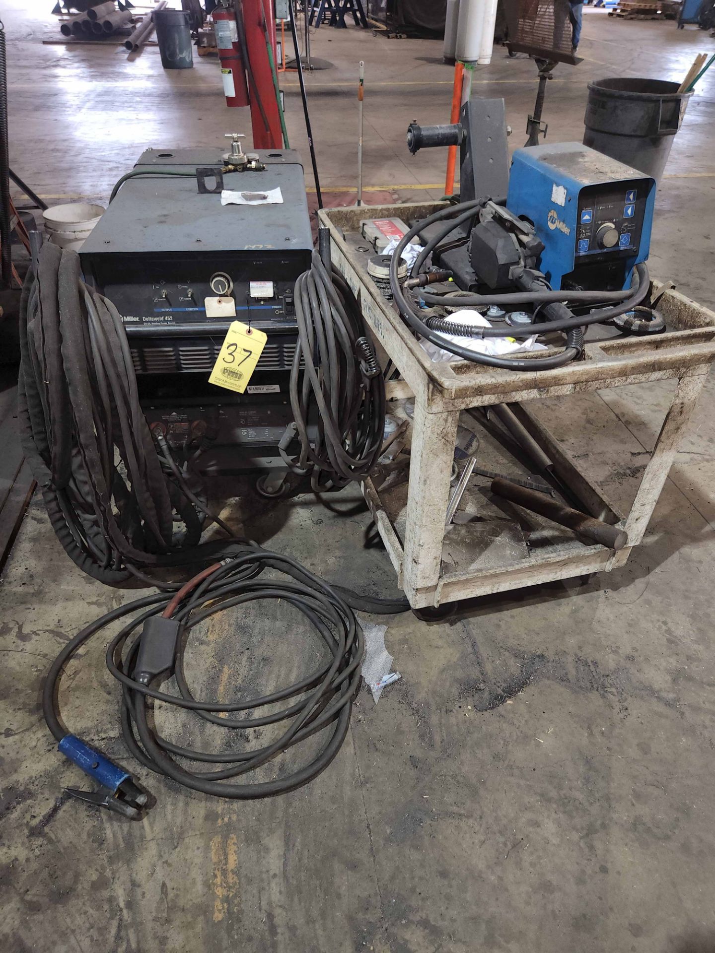 WELDING MACHINE, MILLER DELTAWELD 452, 450 amps @ 100% duty cycle, 38 v., 70 Series wire feeder, S/N