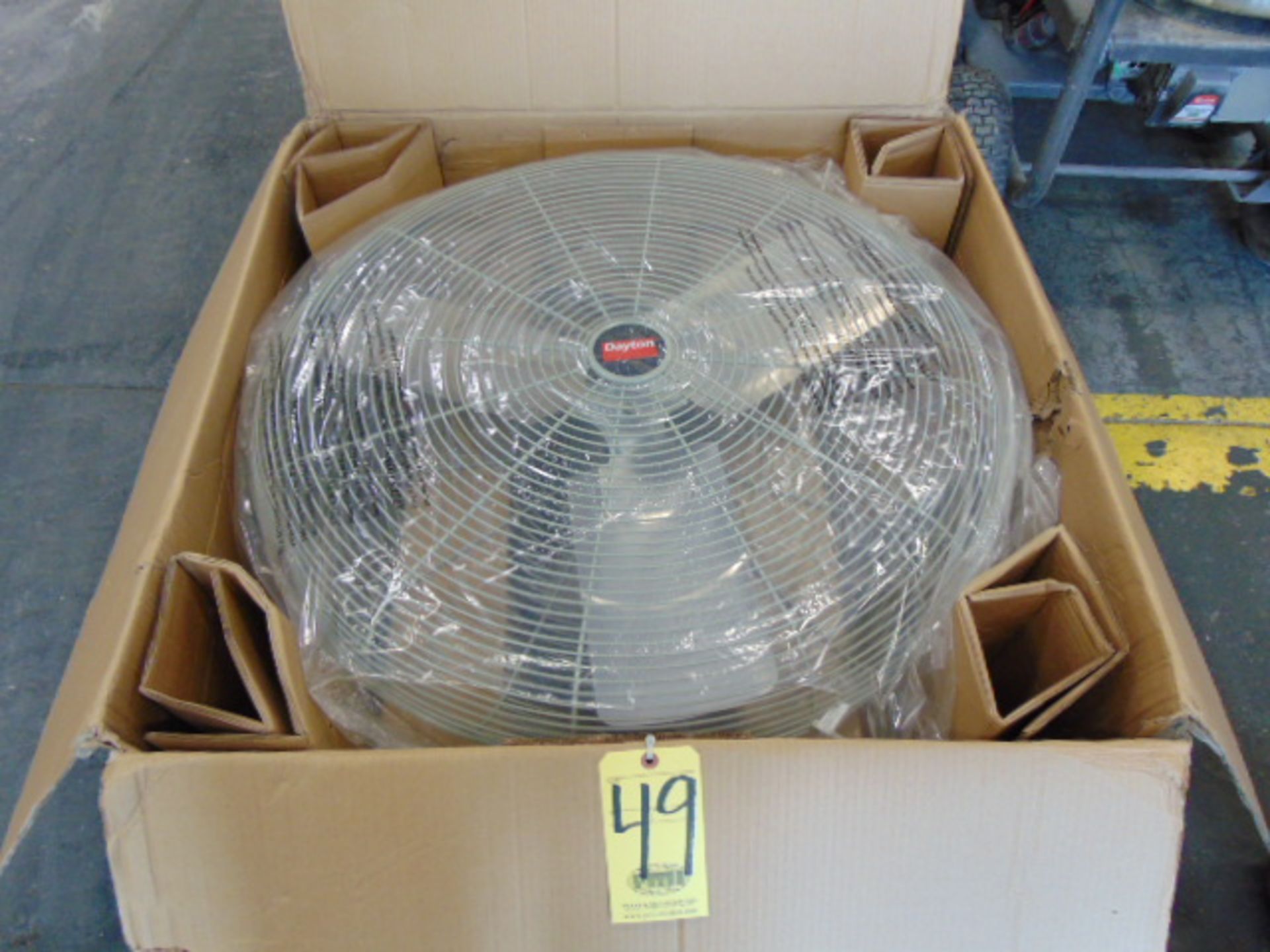 AIR CIRCULATOR, DAYTON, non-oscillating, 30", new in box