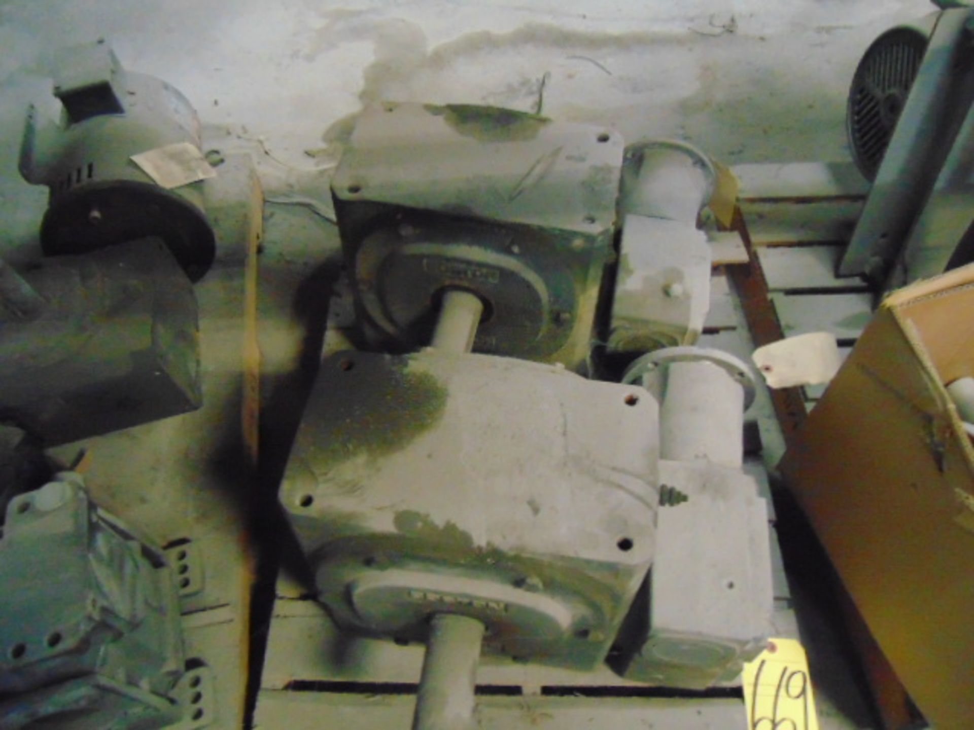 LOT OF GEAR BOXES, assorted (on three pallets) - Image 3 of 4