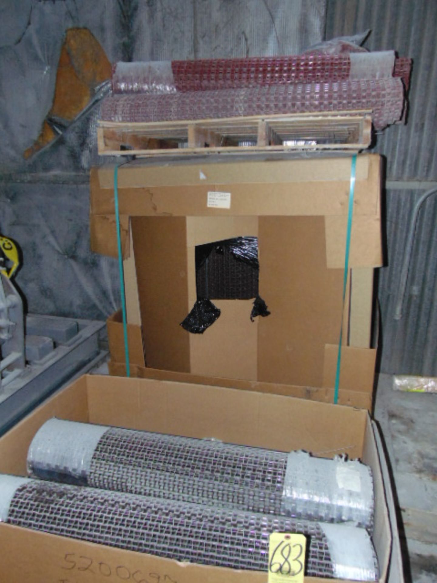 LOT OF PLASTIC CONVEYOR BELT, assorted