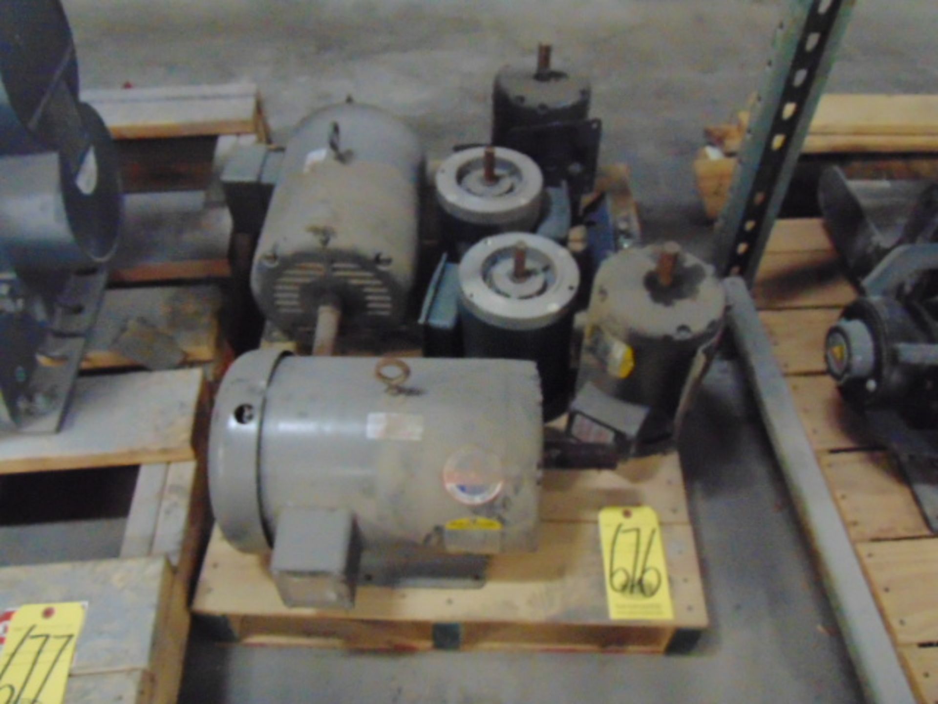 LOT OF ELECTRIC MOTORS (6), assorted (on one pallet)