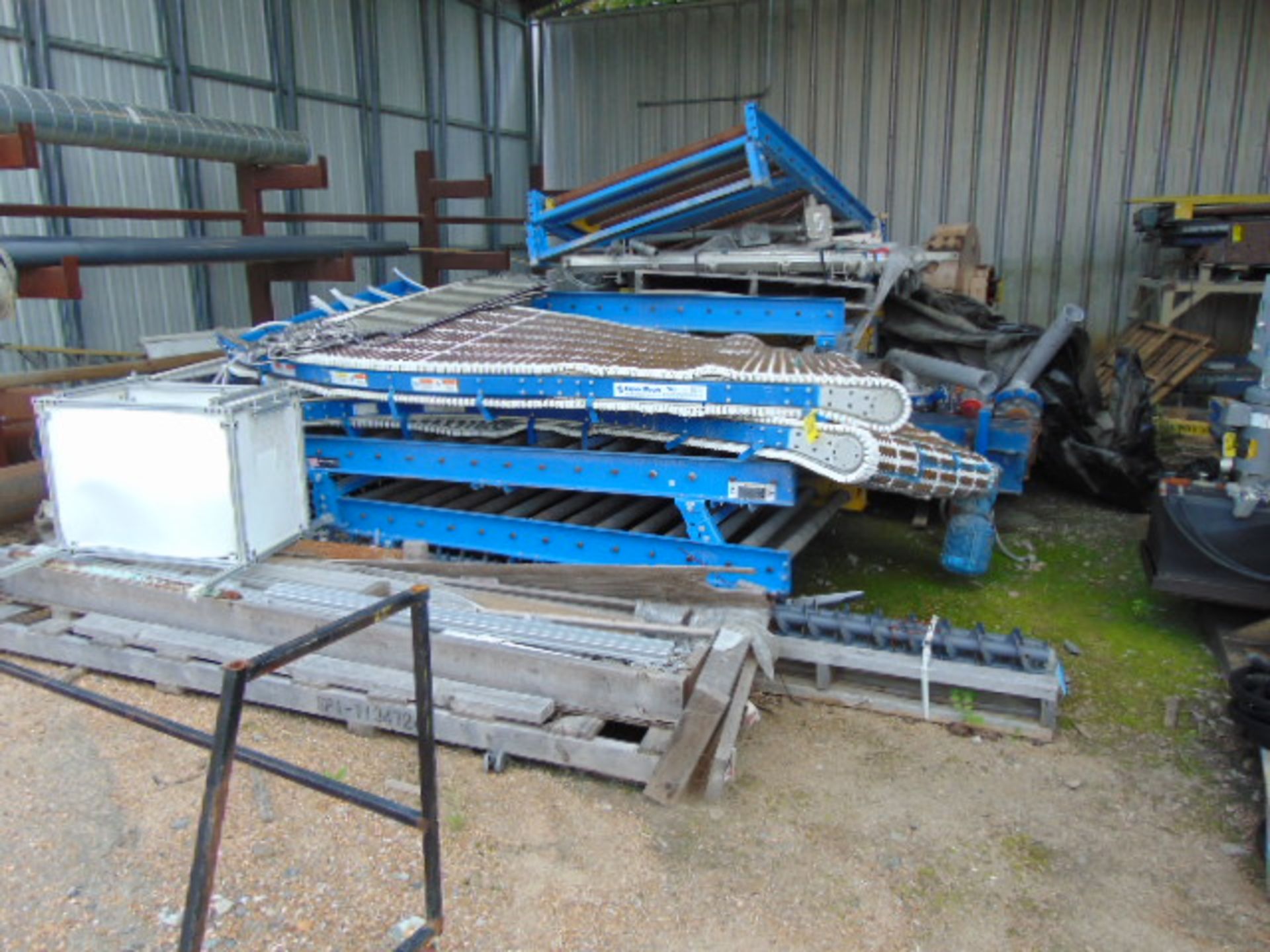 LOT CONSISTING OF: conveyor, Flexicon parts tipper, augers, steel rack, w/ contents, assorted ( - Image 4 of 9