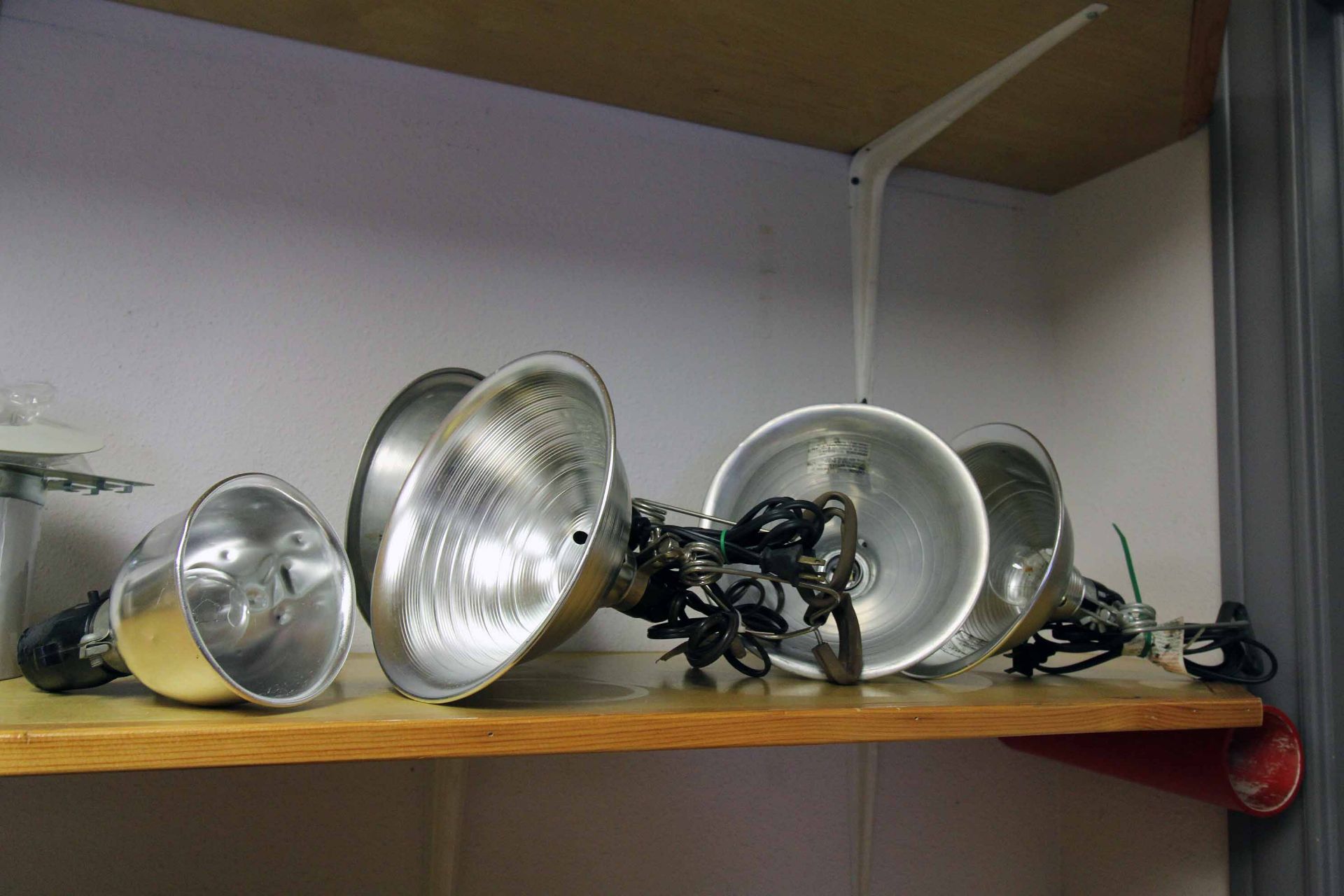 LOT CONSISTING OF: (5) clamp-on lights & (6) recessed lighting fixtures, w/bulbs (Located at: - Image 3 of 3