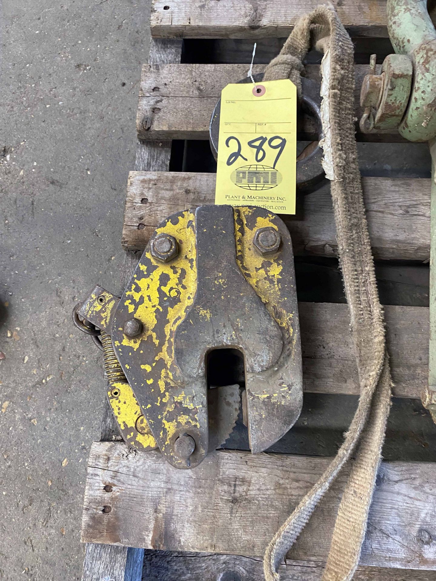 PLATE CLAMP (Located at: Summit Seals, 750 Archie Street, Vidor, TX 77662)