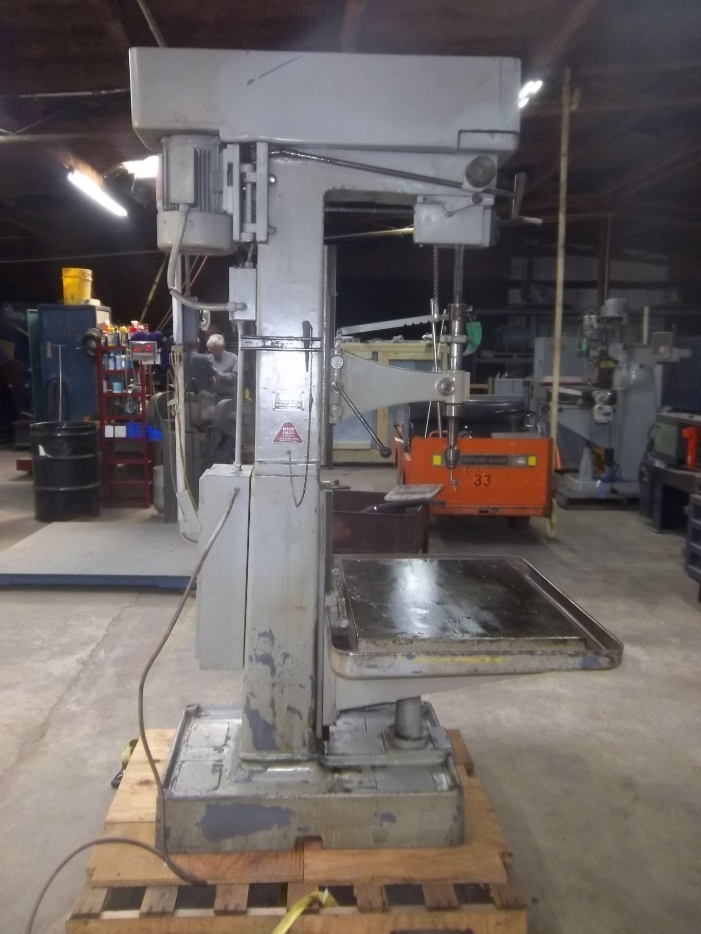 COLUMN TYPE DRILL PRESS, ALLEN, 25" x 33-3/4" table, 2 HP, variable spds: 60-2400 RPM, 15" throat - Image 2 of 11