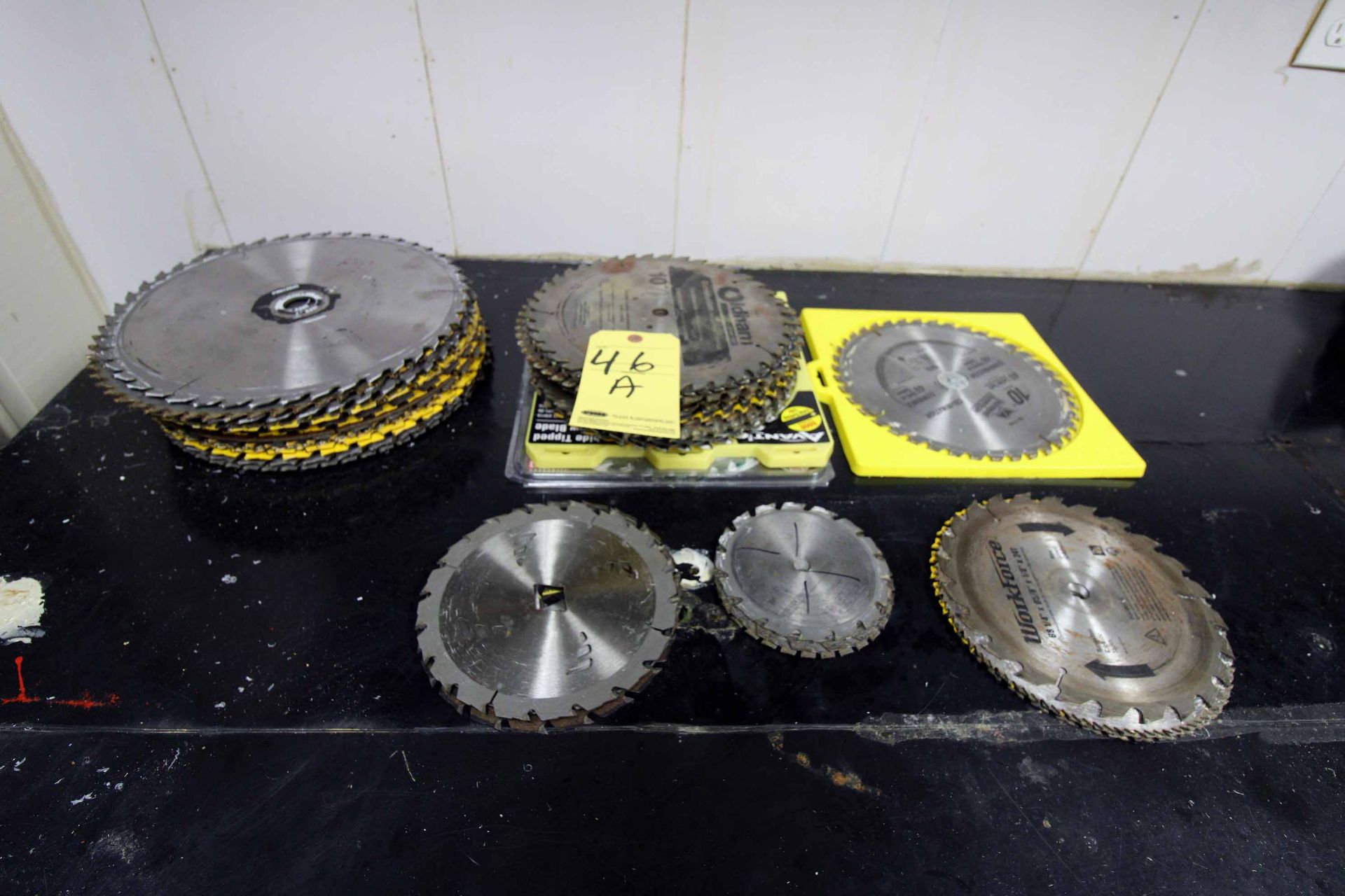 LOT OF SAW BLADES: 12", 10", 8", 6" (Located at: Offshore Clamps & Protectors, 435 Spring Hill