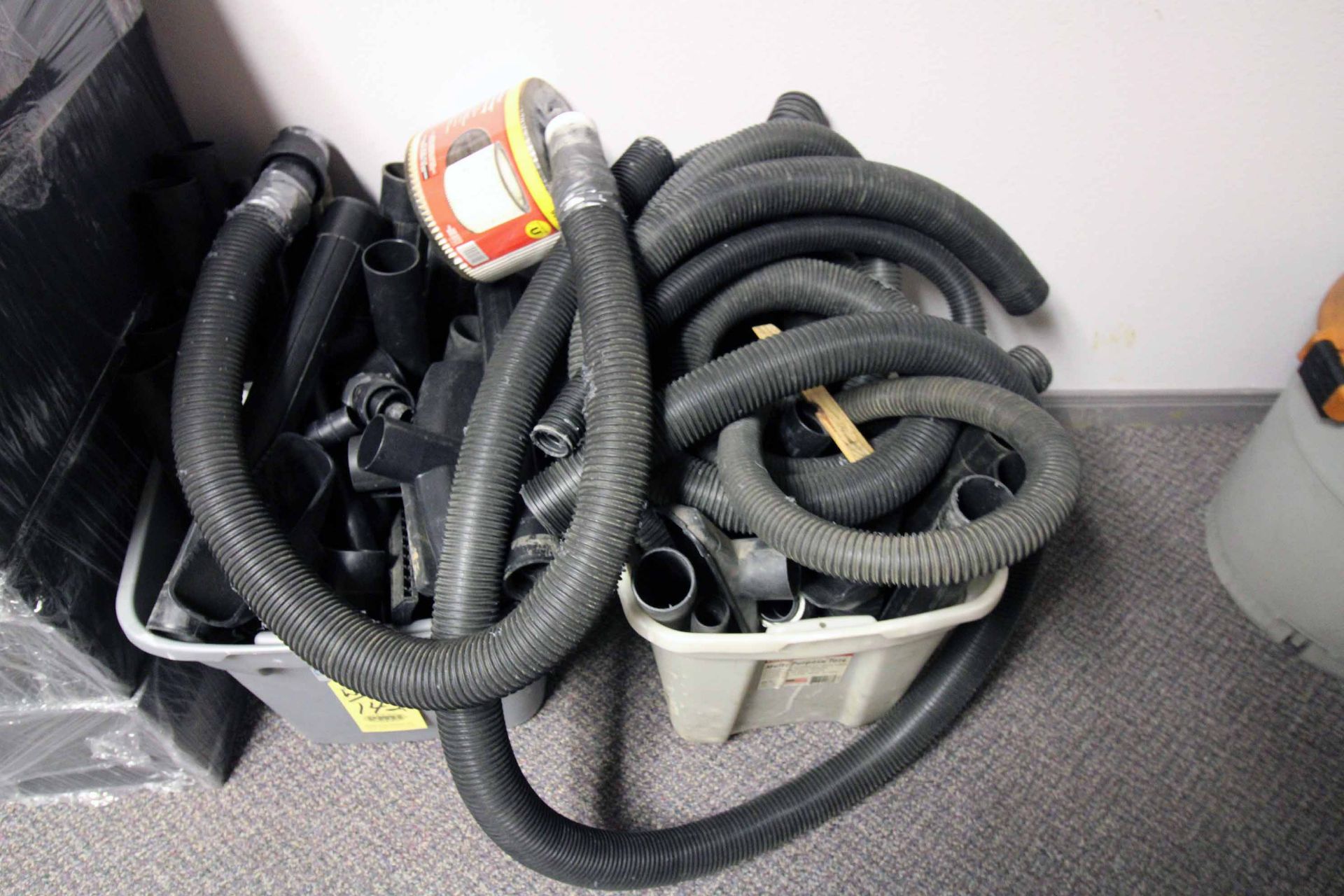 LOT OF SHOP VACUUMS (2), w/hoses (Located at: Offshore Clamps & Protectors, 435 Spring Hill Dr., - Image 2 of 4