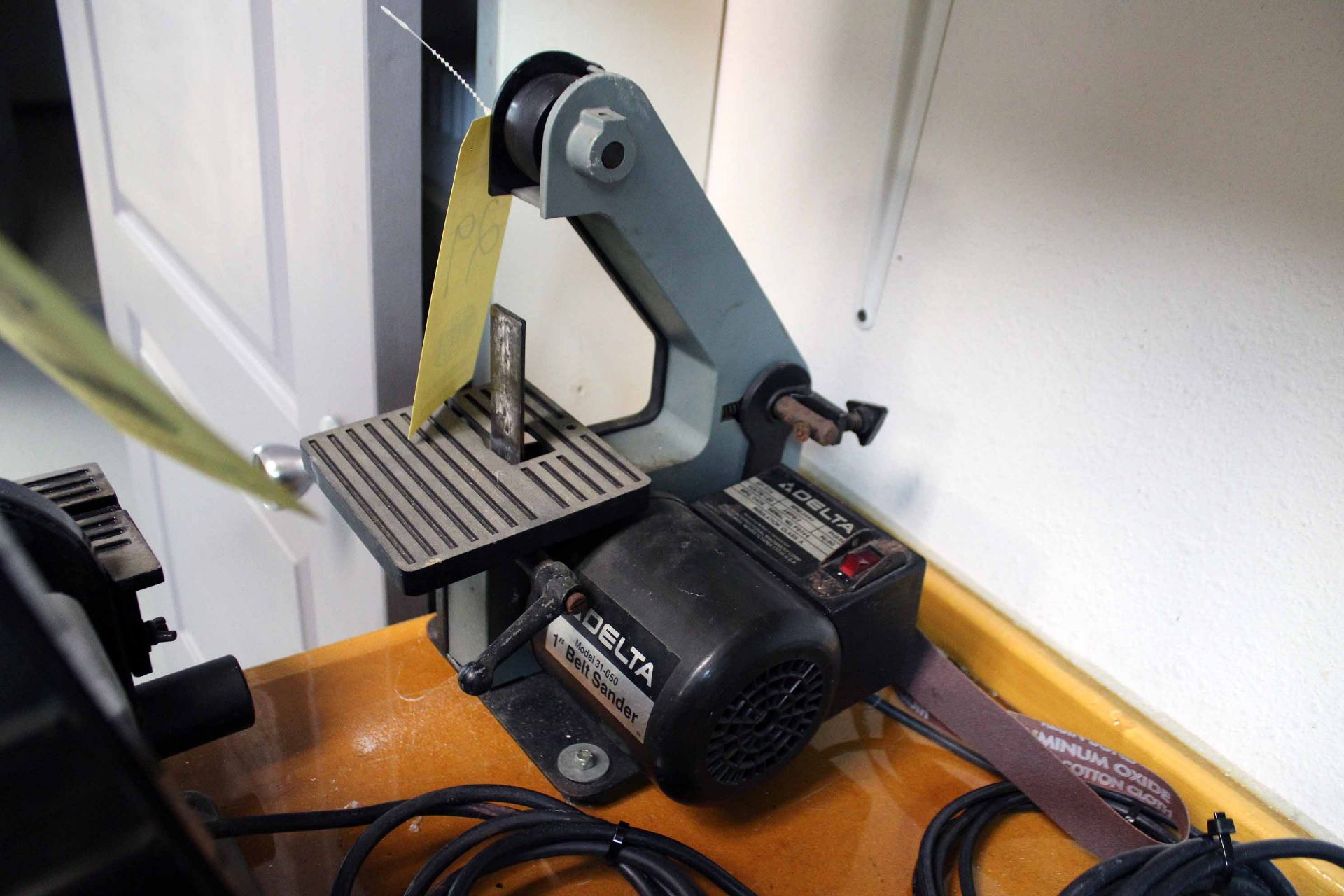 BELT SANDER, DELTA MDL. 31-050, 1/4 HP, 120 v. (Located at: Offshore Clamps & Protectors, 435 Spring - Image 2 of 2