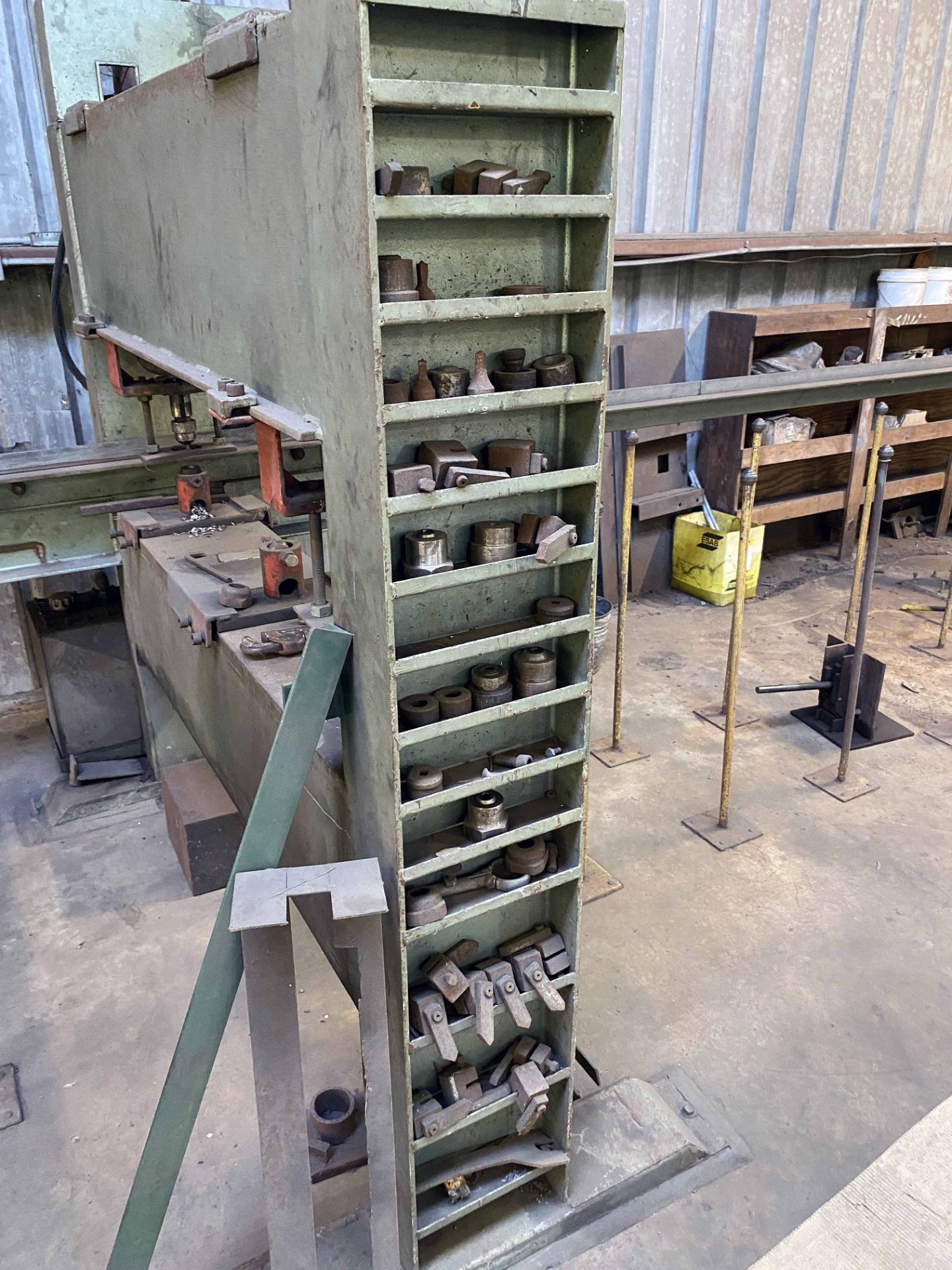 TWIN RAM PRESS PUNCH, CUSTOM, 6' working area (Located at: Summit Seals, 750 Archie Street, Vidor, - Image 4 of 5