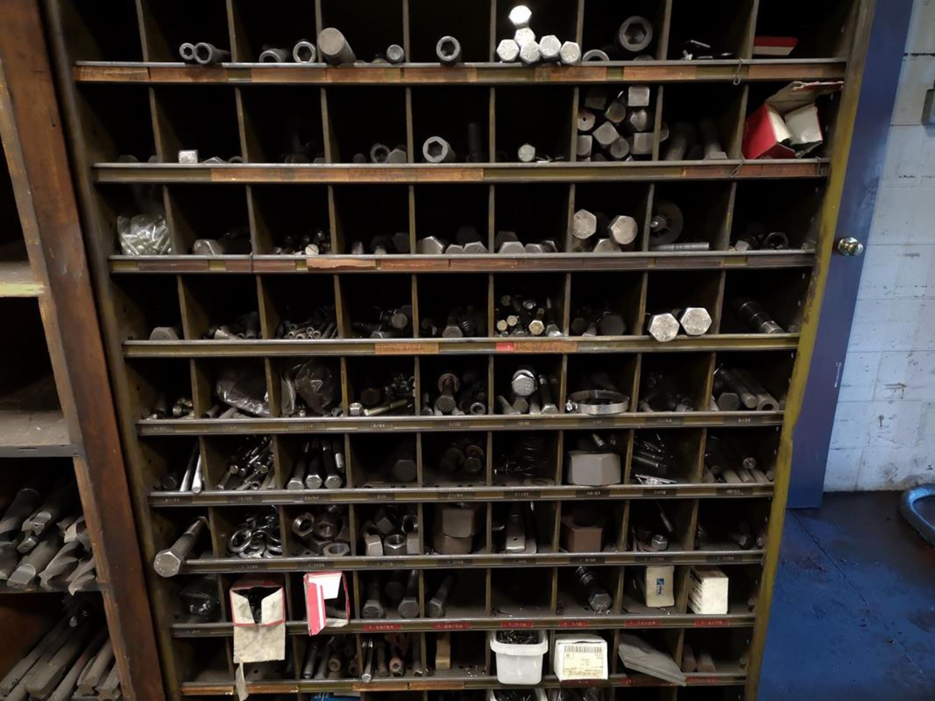 HARDWARE STORAGE CABINET WITH CONTENTS (ASSORTED MATERIALS) - Image 3 of 3