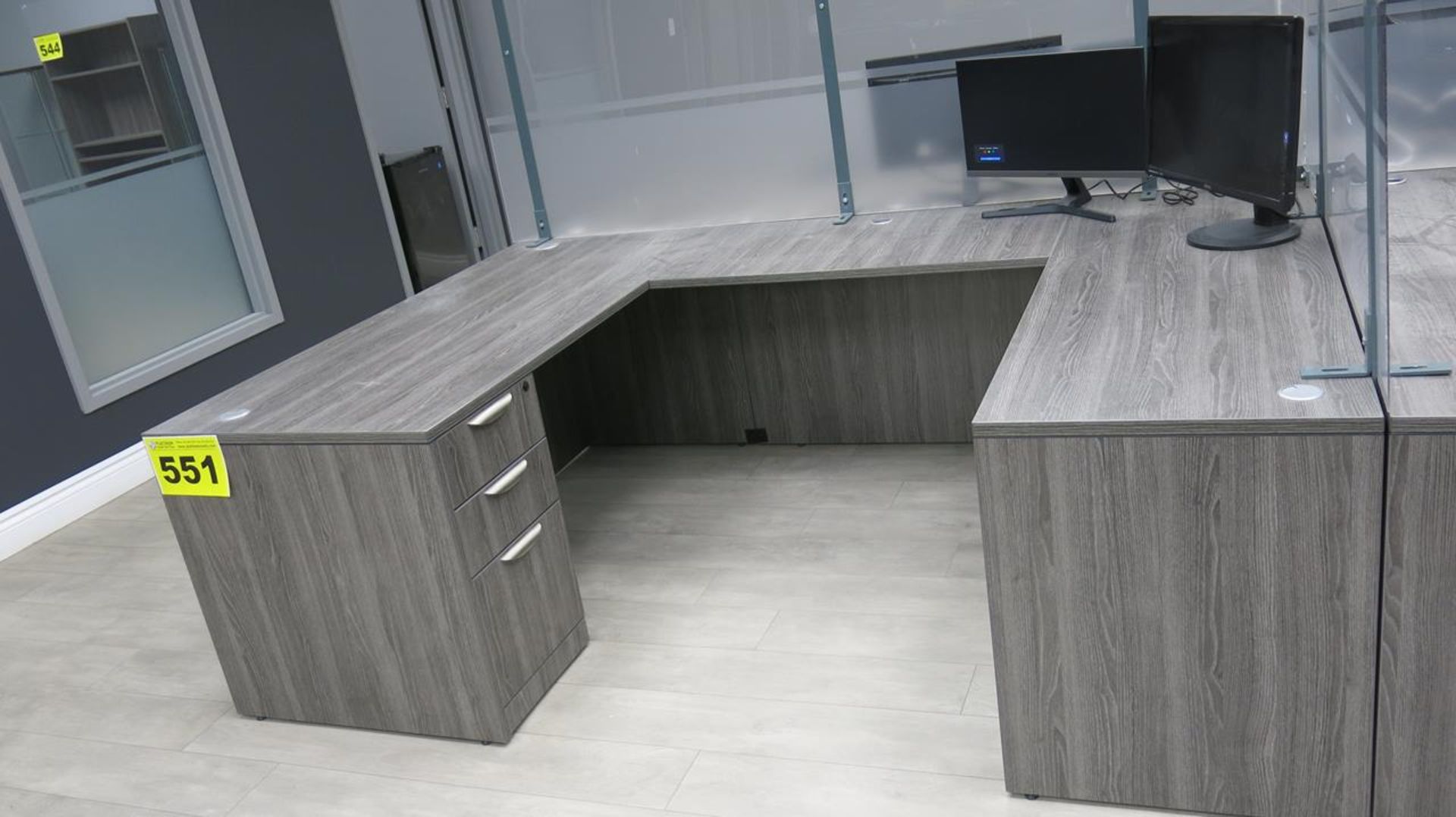 U-SHAPED, GREY, WOOD OFFICE DESK, (L,W,H) 5' X 5', 30") (MONITORS AND PRINTERS NOT INCLUDED IN - Image 2 of 2