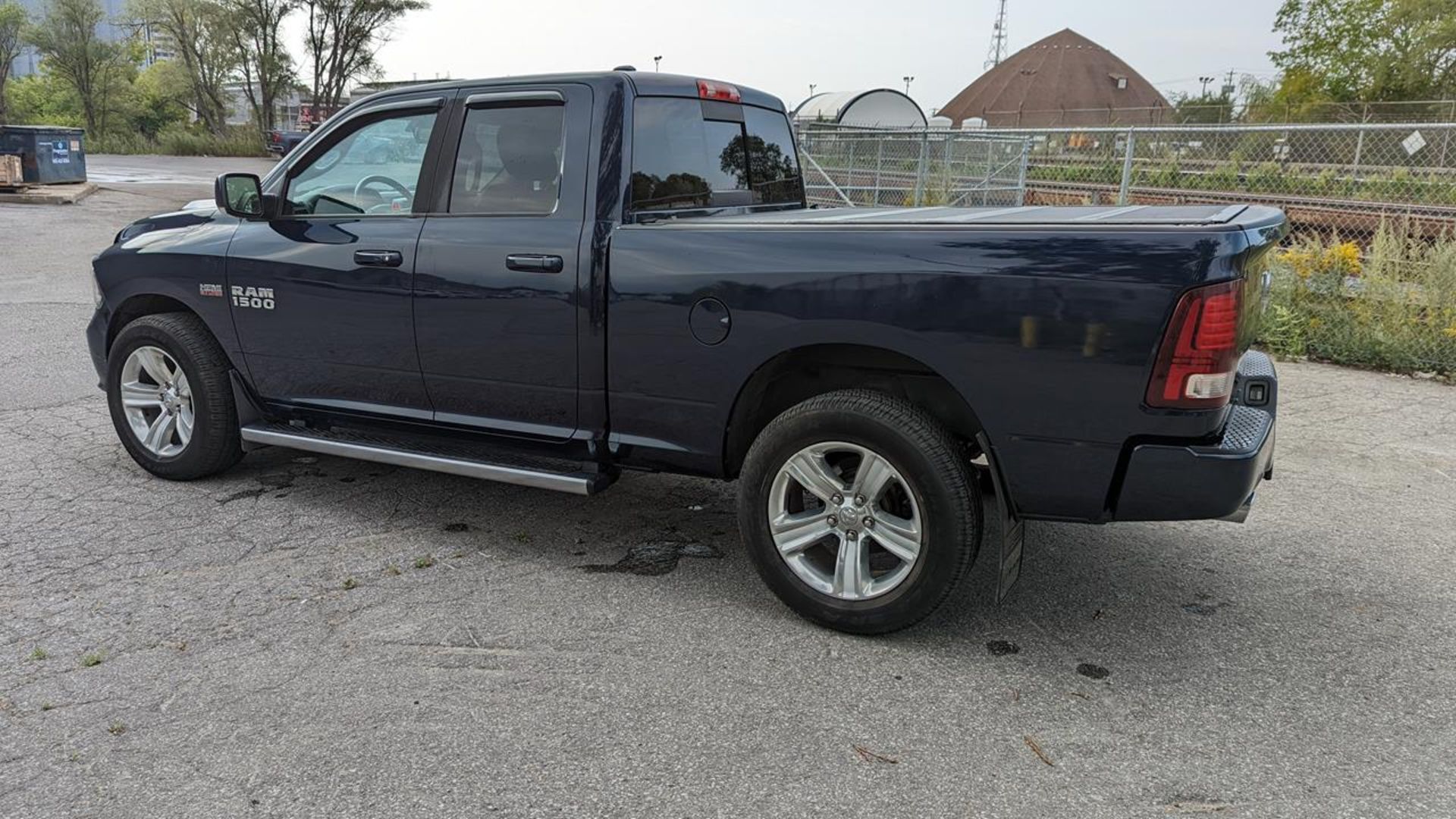 2016, DODGE RAM, 1500 SPORT, 4X4, PICKUP TRUCK, 5.7 LITRE HEMI GASOLINE ENGINE, AUTOMATIC - Image 14 of 37