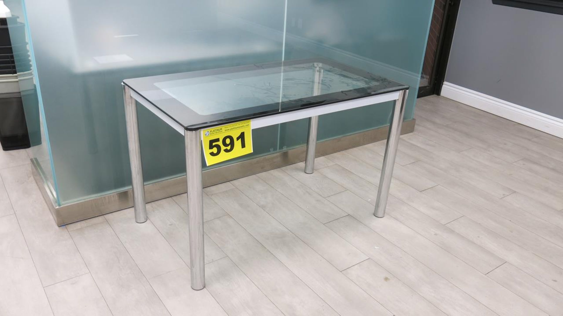 GLASS TABLE WITH METAL LEGS