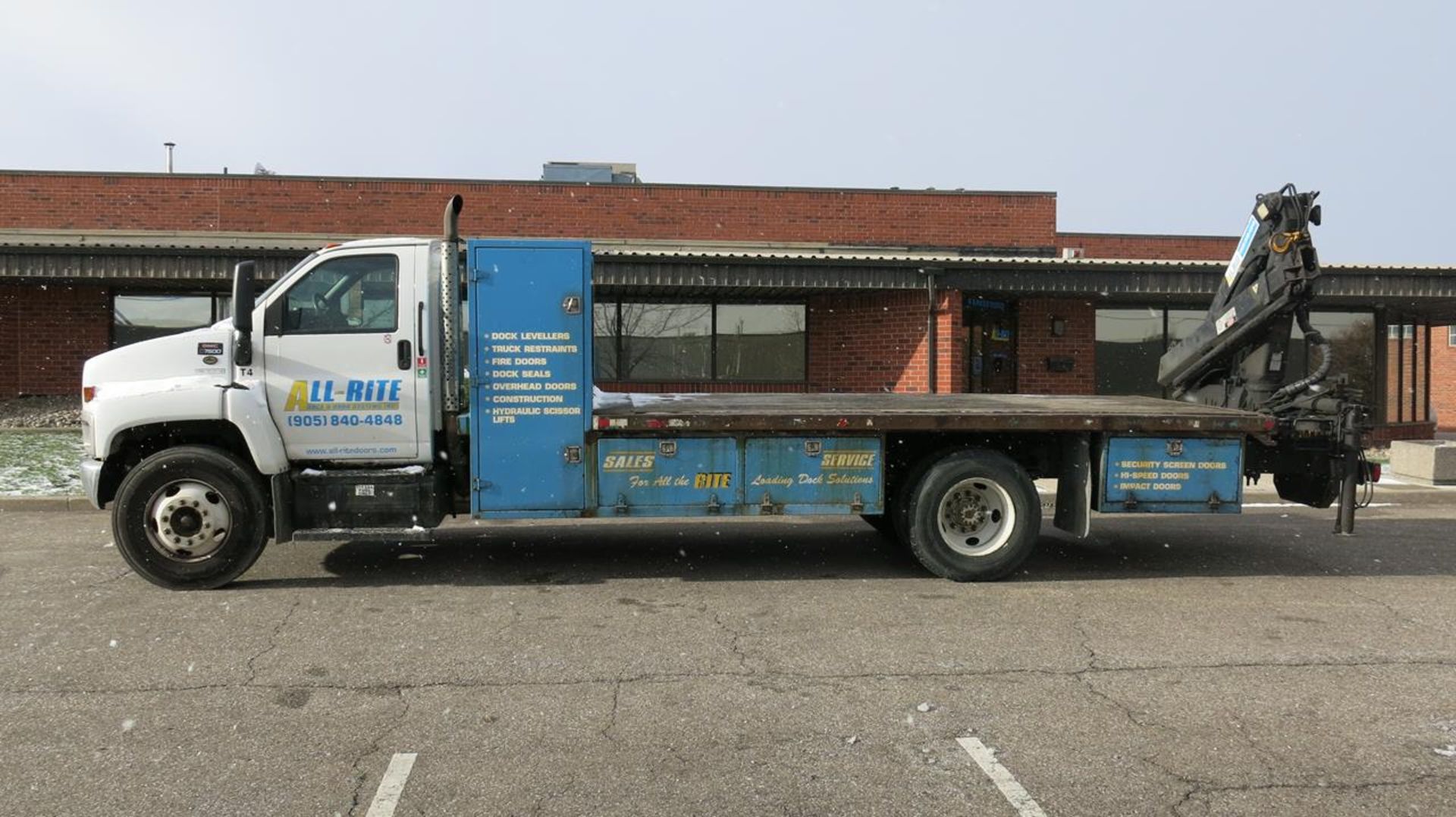 2003, GMC, C7500, FLATBED TRUCK, WITH HIAB CRANE - Image 4 of 19