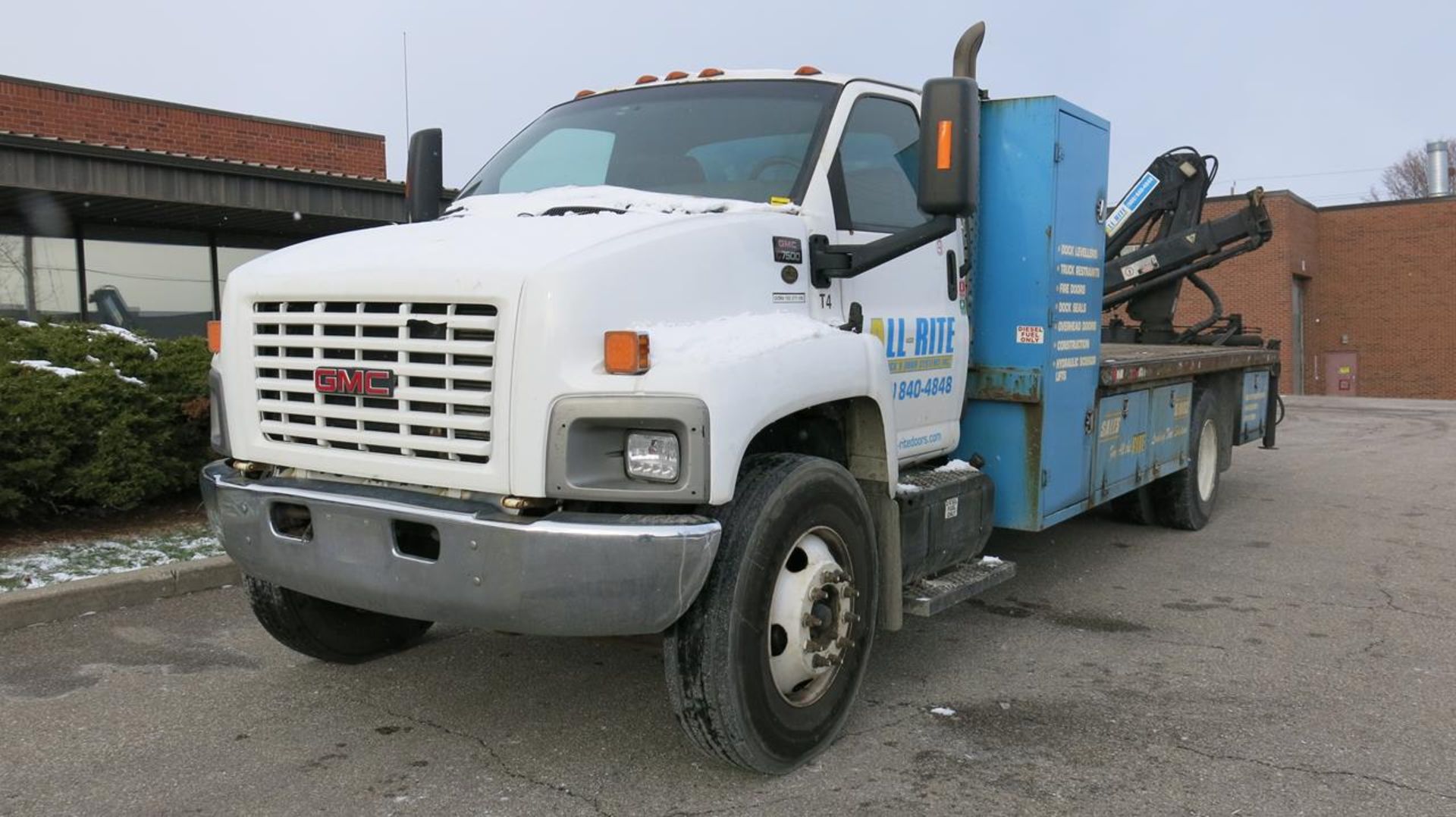 2003, GMC, C7500, FLATBED TRUCK, WITH HIAB CRANE - Image 12 of 19