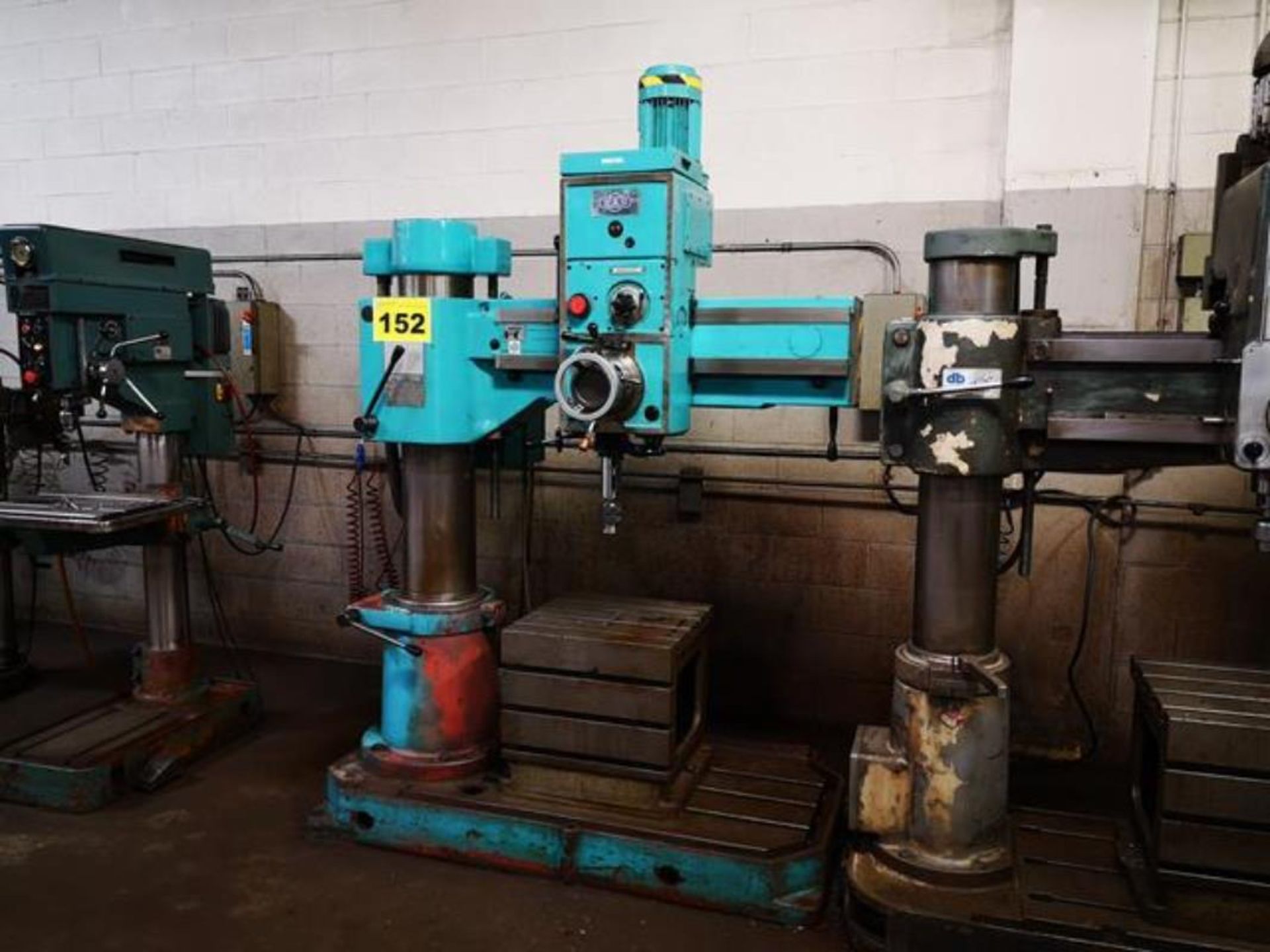 MAS, VO32, 4' RADIAL ARM DRILL WITH BOX TABLE (RIGGING $200), , (TAG #239) - Image 3 of 6