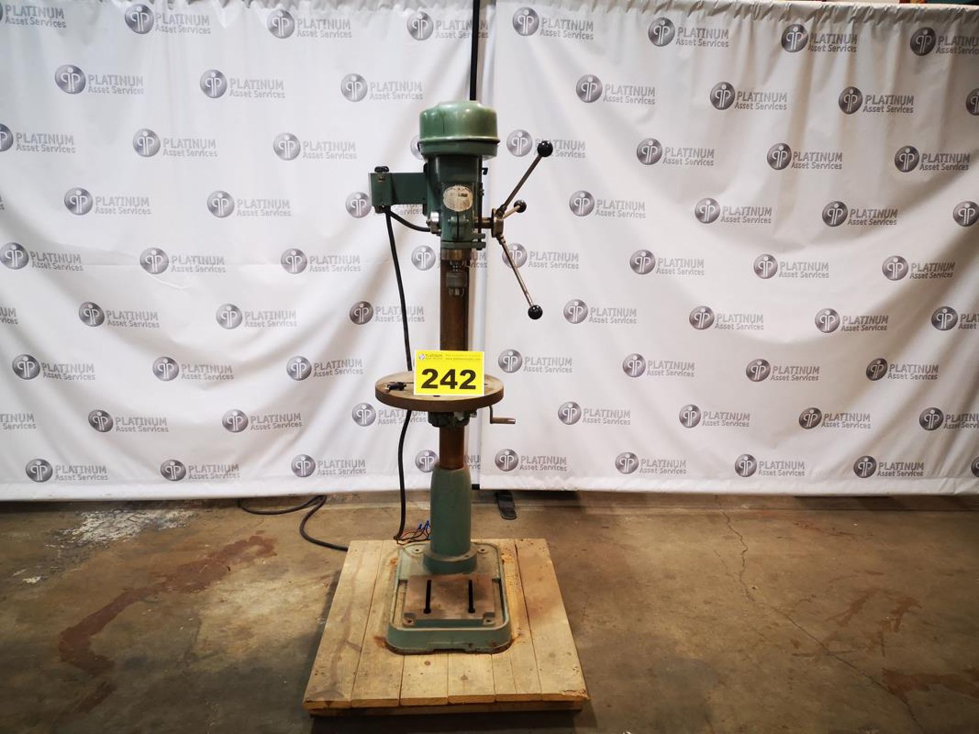 FIRST, PEDESTAL DRILL PRESS, LC-25A, JACOBS TAPER 3/4" KEYED CHUCK STEP BELT MUTLI SPEED SPINDLE 16"