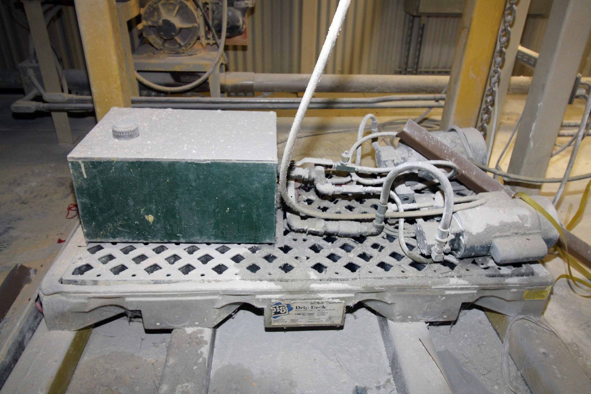 HYDRAULIC SCISSOR LIFT ROTATING TABLE, w/ motor & hydraulic tank - Image 3 of 4