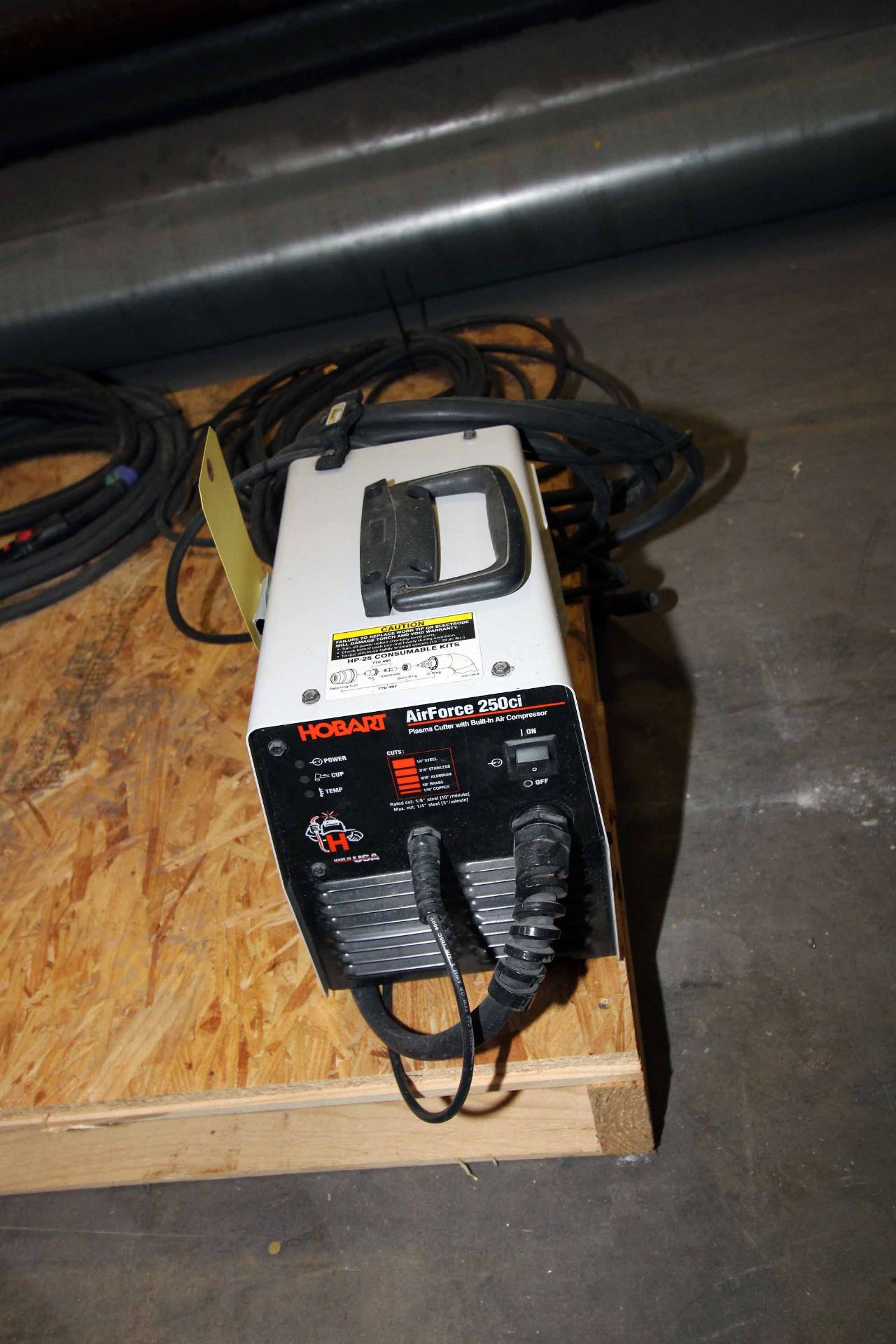 PLASMA CUTTER, HOBART AIR FORCE 250CI, built in air-conditioner