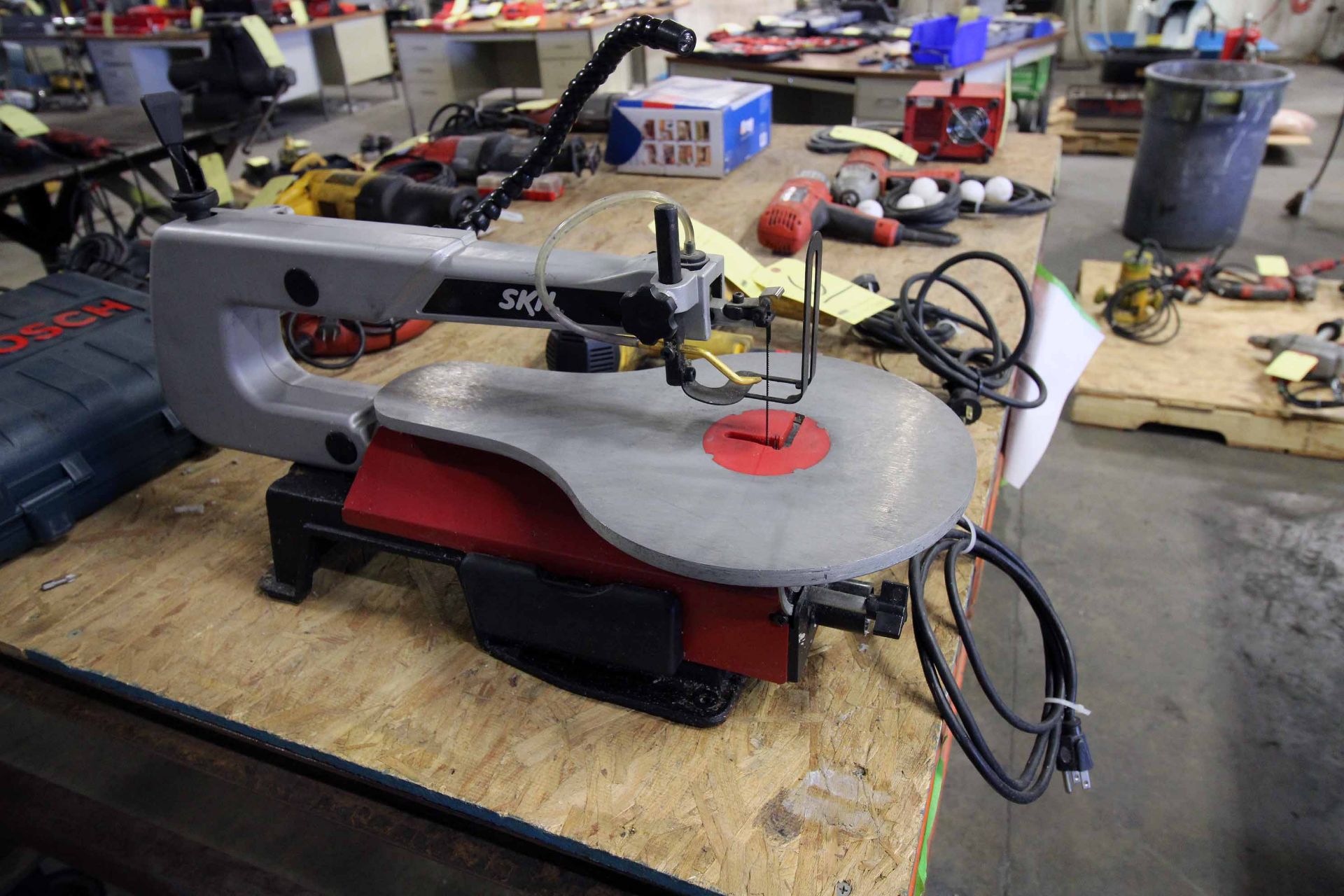 SCROLL SAW, SKIL MDL. 3335, 16" cut depth, dual bevel/ sliding miter saw, vertical, table top,