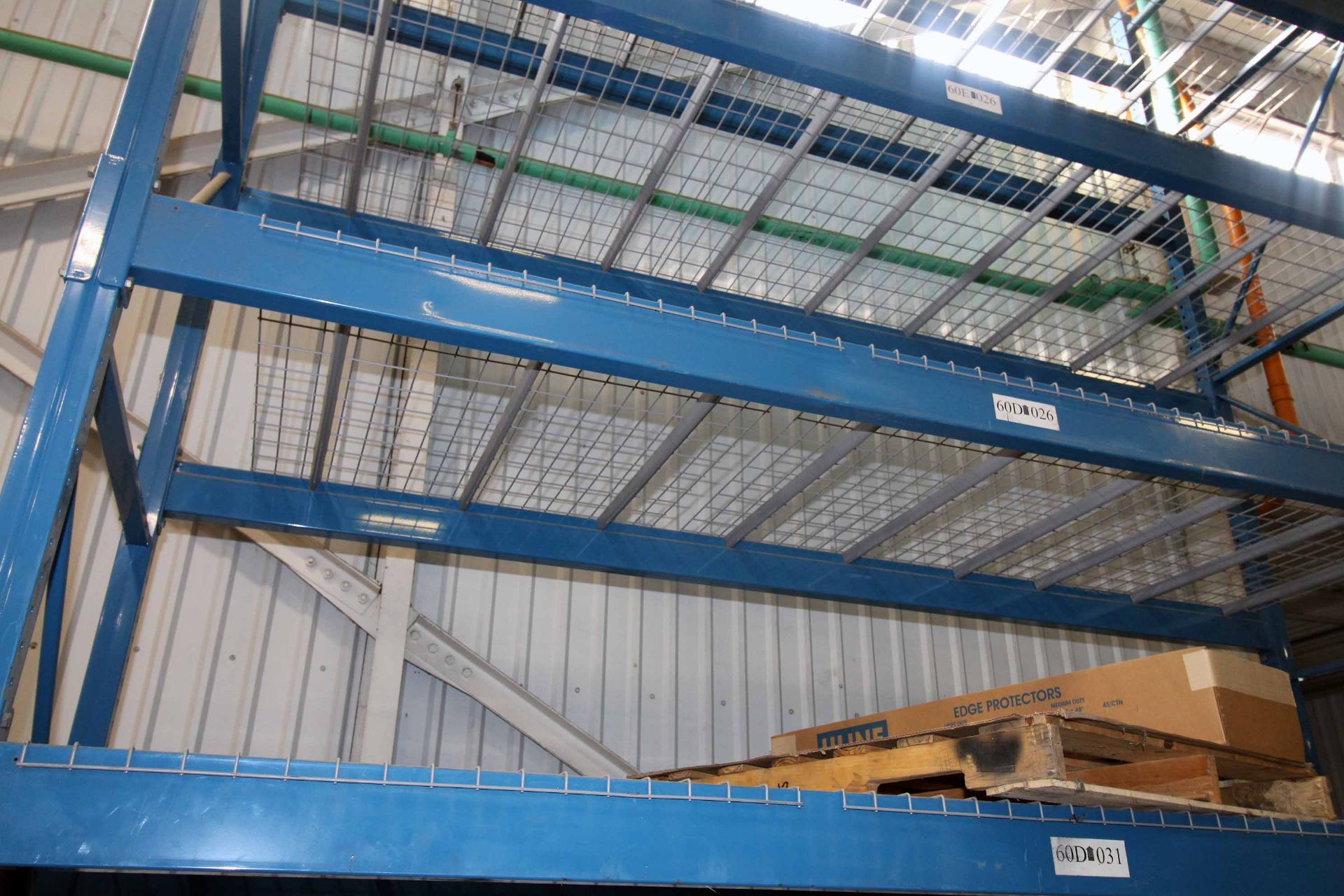 LOT OF PALLET RACK SECTIONS (5): (1) teardrop section, w/ wire decking, 5-tier, 5'5 dp. x 10'4"W. x - Image 3 of 10