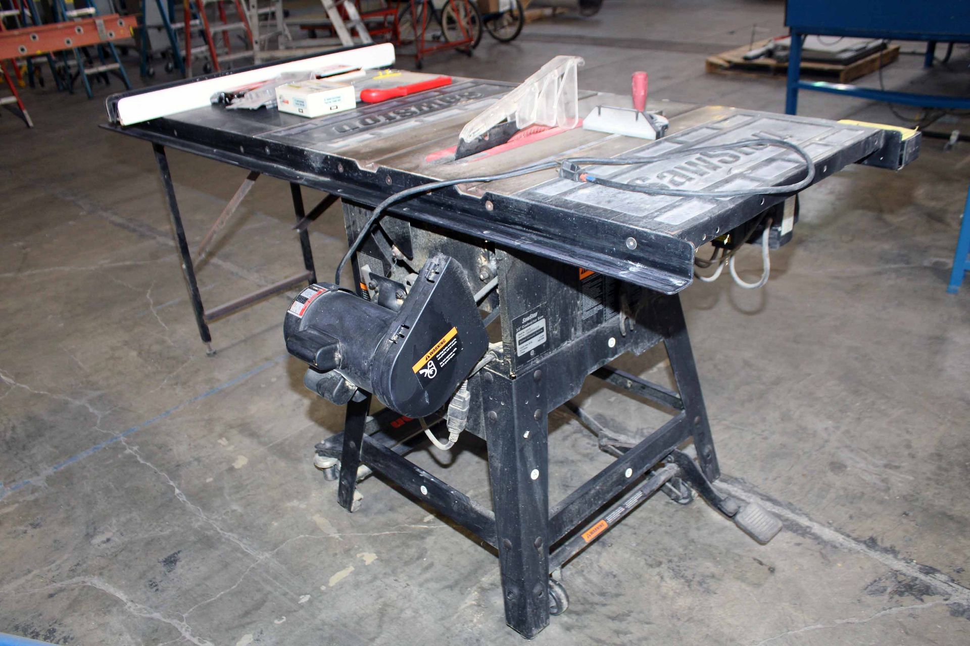 TABLE SAW, SAWSTOP MDL. CNS175, CONTRACTORS SAW, 10", s/n C094800318 - Image 4 of 10