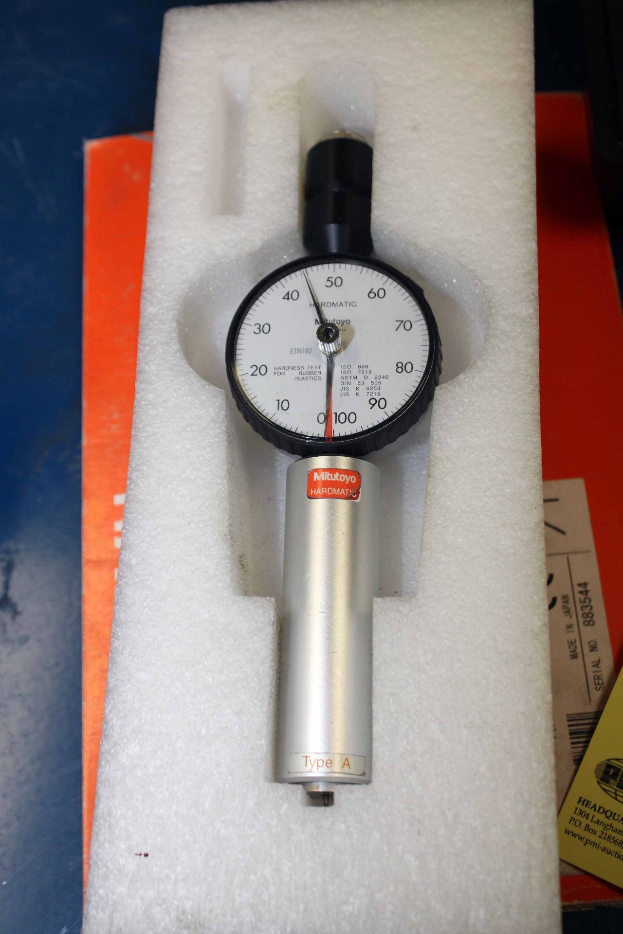 DIAL DUROMETER, MITUTOYO 811-311-10 MDL. HH-331, Shore A, long-leg