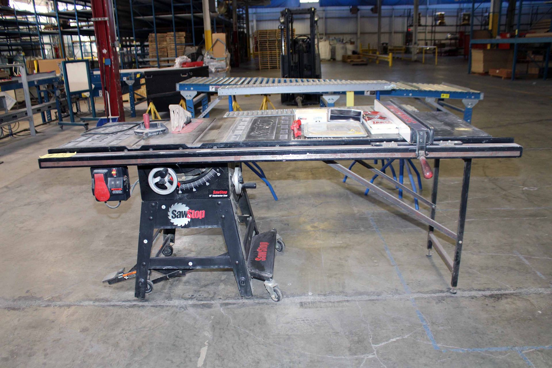 TABLE SAW, SAWSTOP MDL. CNS175, CONTRACTORS SAW, 10", s/n C094800318 - Image 9 of 10