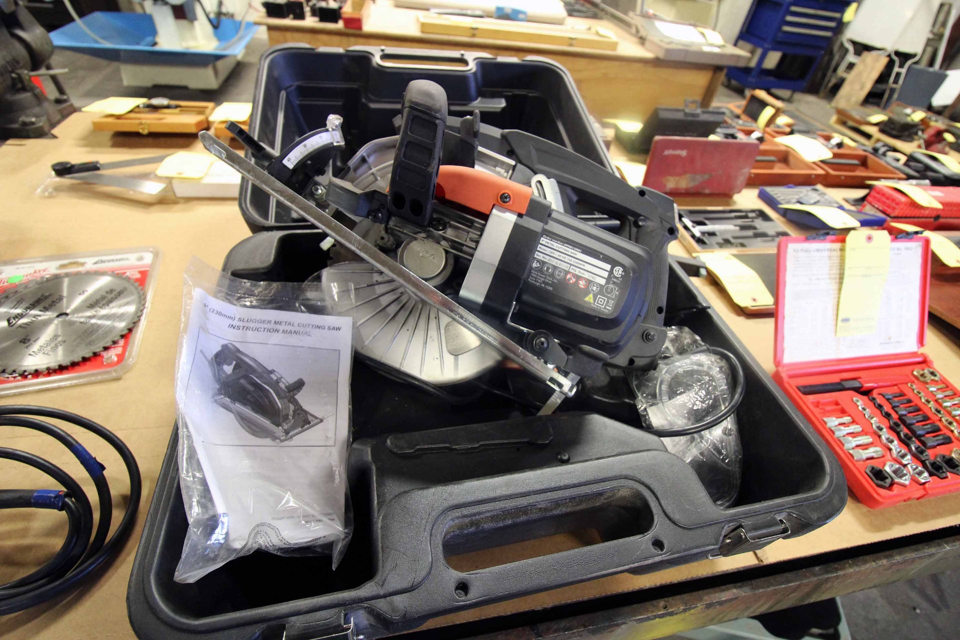 LOT CONSISTING OF: (1) Bosch Colt Mdl. PR20EVS palm router, 1 HP, w/ case & accessories & (1) Mikita - Image 5 of 5