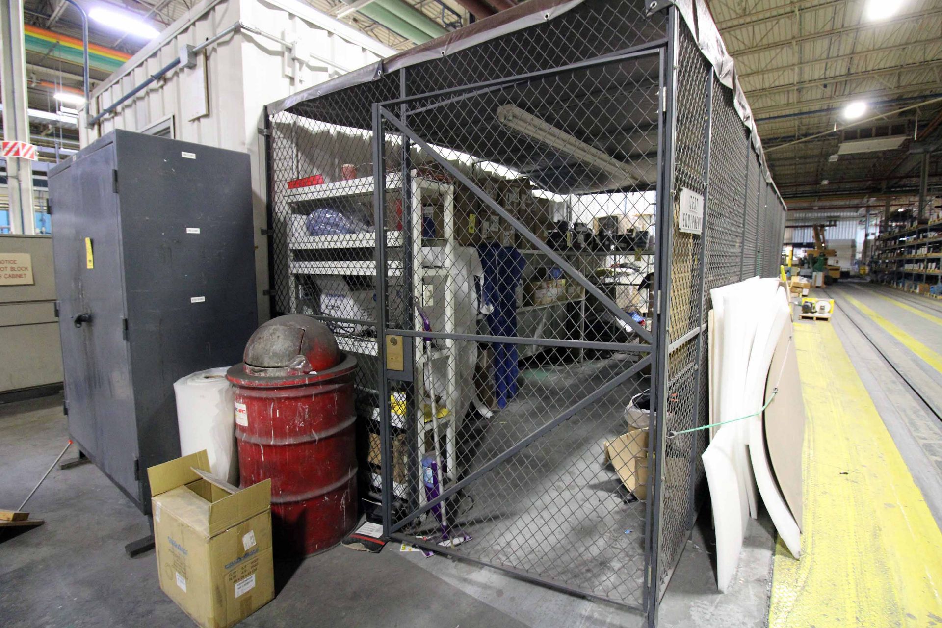 LOT CONSISTING OF: chain link cage & gate w/lock, gate approx. 48"W. x 80" ht., chain link approx. - Image 2 of 4