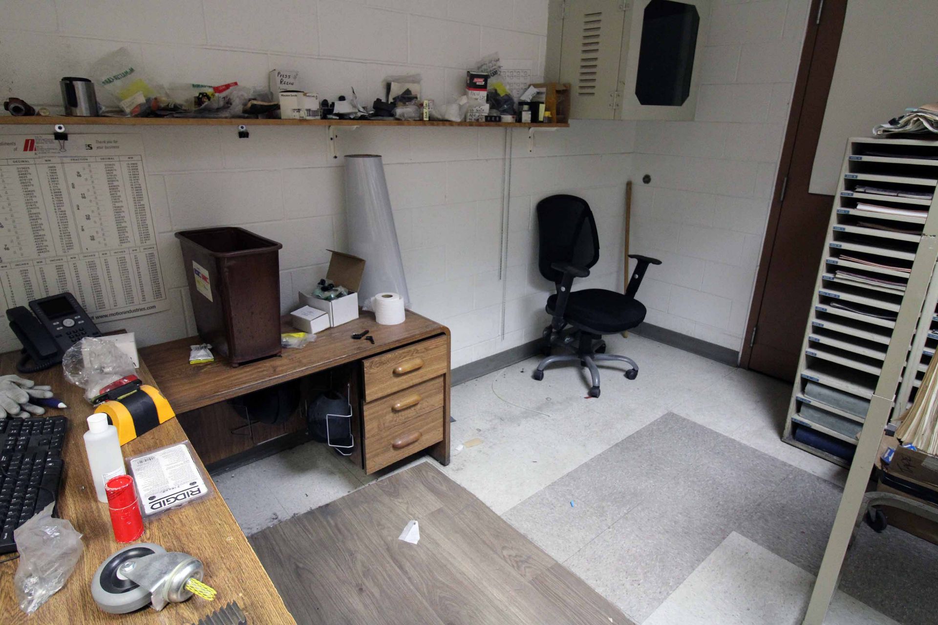 LOT CONTENTS OF MAINTENANCE OFFICE: MRO items, desks, printers, computers, (8) lateral file cabinets - Image 11 of 16