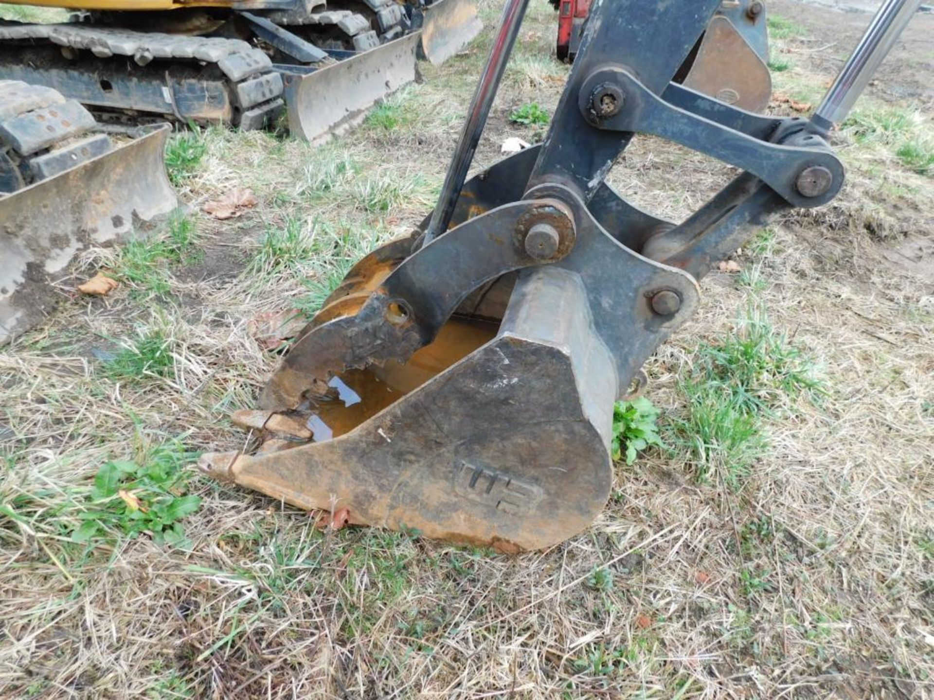 2018 John Deere Mini Excavator, Model 85G, 35" WD Bucket w/Clamp, S/N 1FF085GXAJJ019672, 24173 Hours - Image 6 of 10