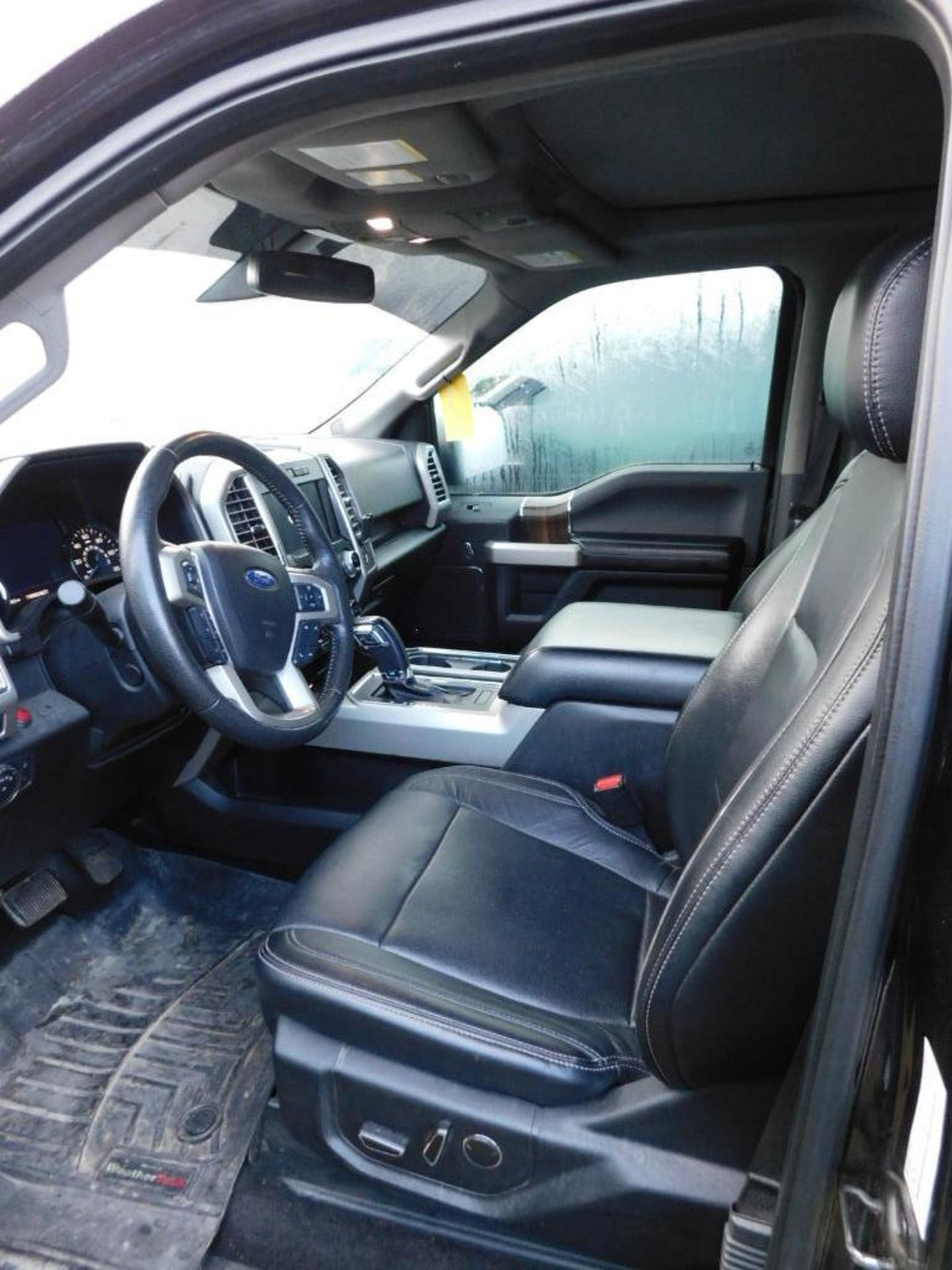 2016 Ford F150 Lariat Crew Cab, 4-Wheel Drive, 5.0 V8 Gasoline Motor, Auto, Moon Roof, 5'6" Bed w/To - Image 11 of 13