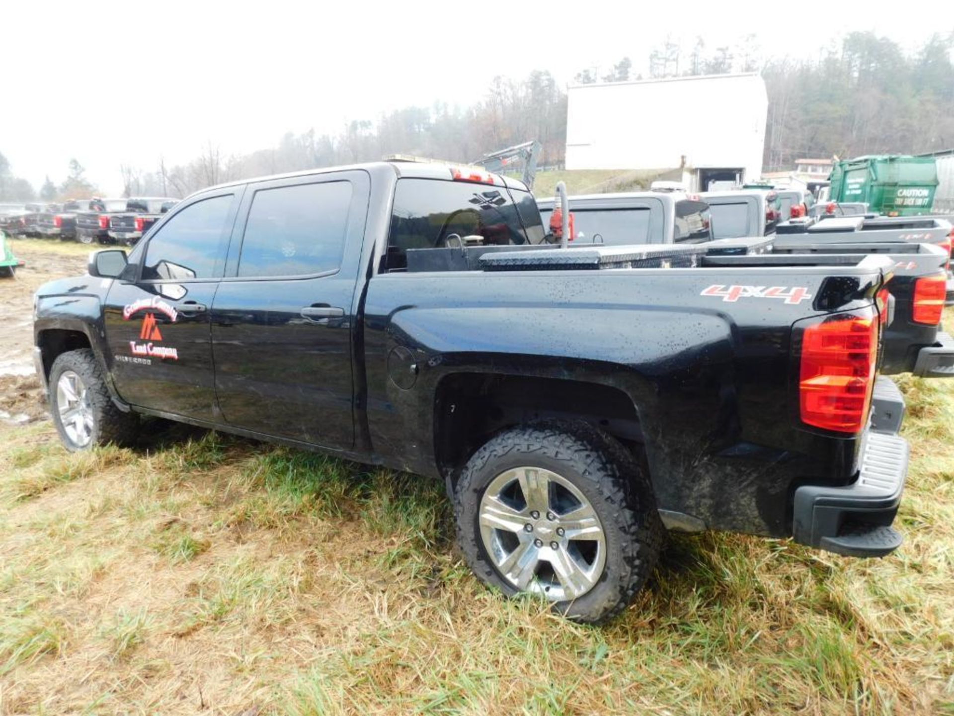 2018 Chevy Silverado 1500 Crew Cab, 4-Wheel Drive, 5.3 Liter V8 Gasoline Motor, Auto, VIN 3GCUKPEC5J - Image 3 of 10