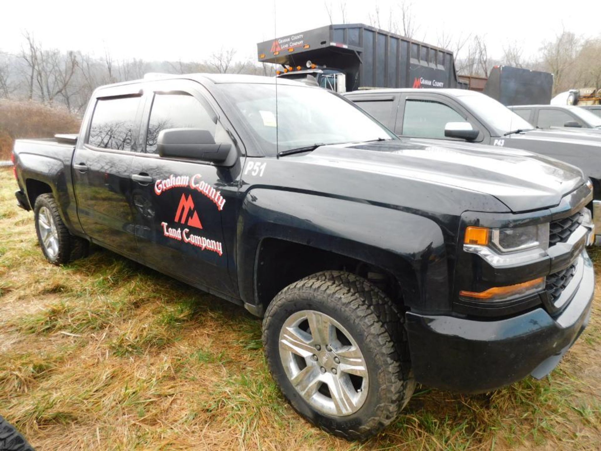 2018 Chevy Silverado 1500 Crew Cab, 4-Wheel Drive, 5.3 Liter, V8 Gasoline Motor, Auto, VIN 3GCUKPECX - Image 2 of 11