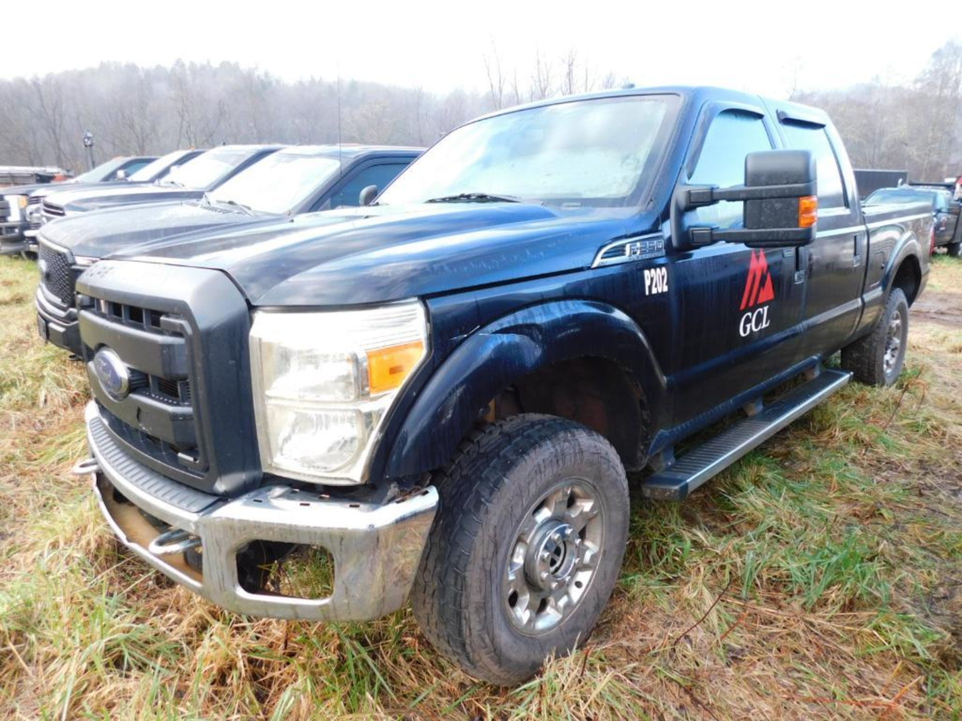 2015 Ford F250 Super-Duty XLT Crew Cab, 4-Wheel Drive, 6.2 Liter V8 Gasoline Motor, Auto, 6'6" Bed w - Image 2 of 11