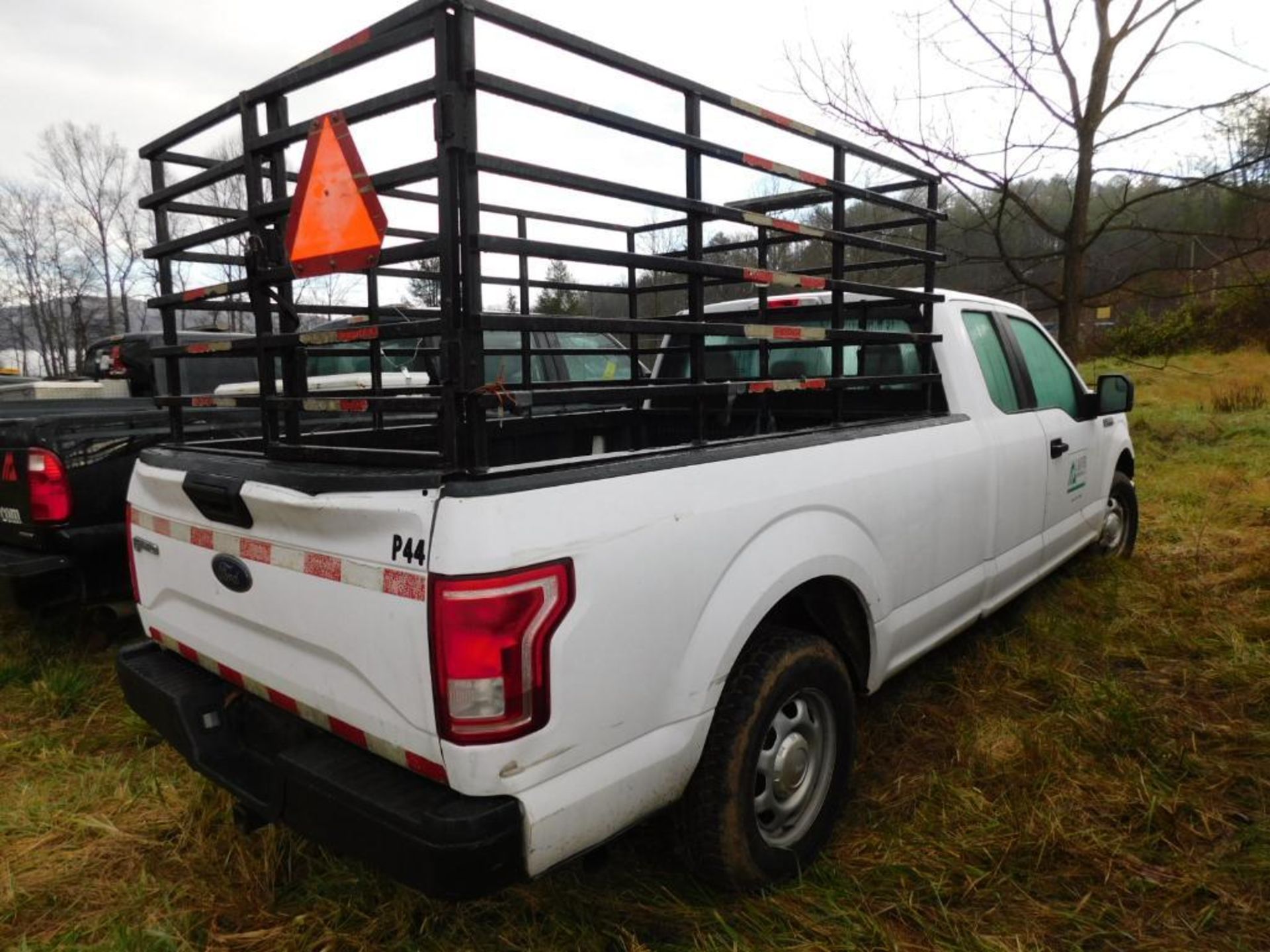 2017 Ford F150 XL Extended Cab, 2-Wheel Drive, 8' Bed w/Cage, 5.0 Liter, V8, Gasoline Motor, Auto, 1 - Image 5 of 11