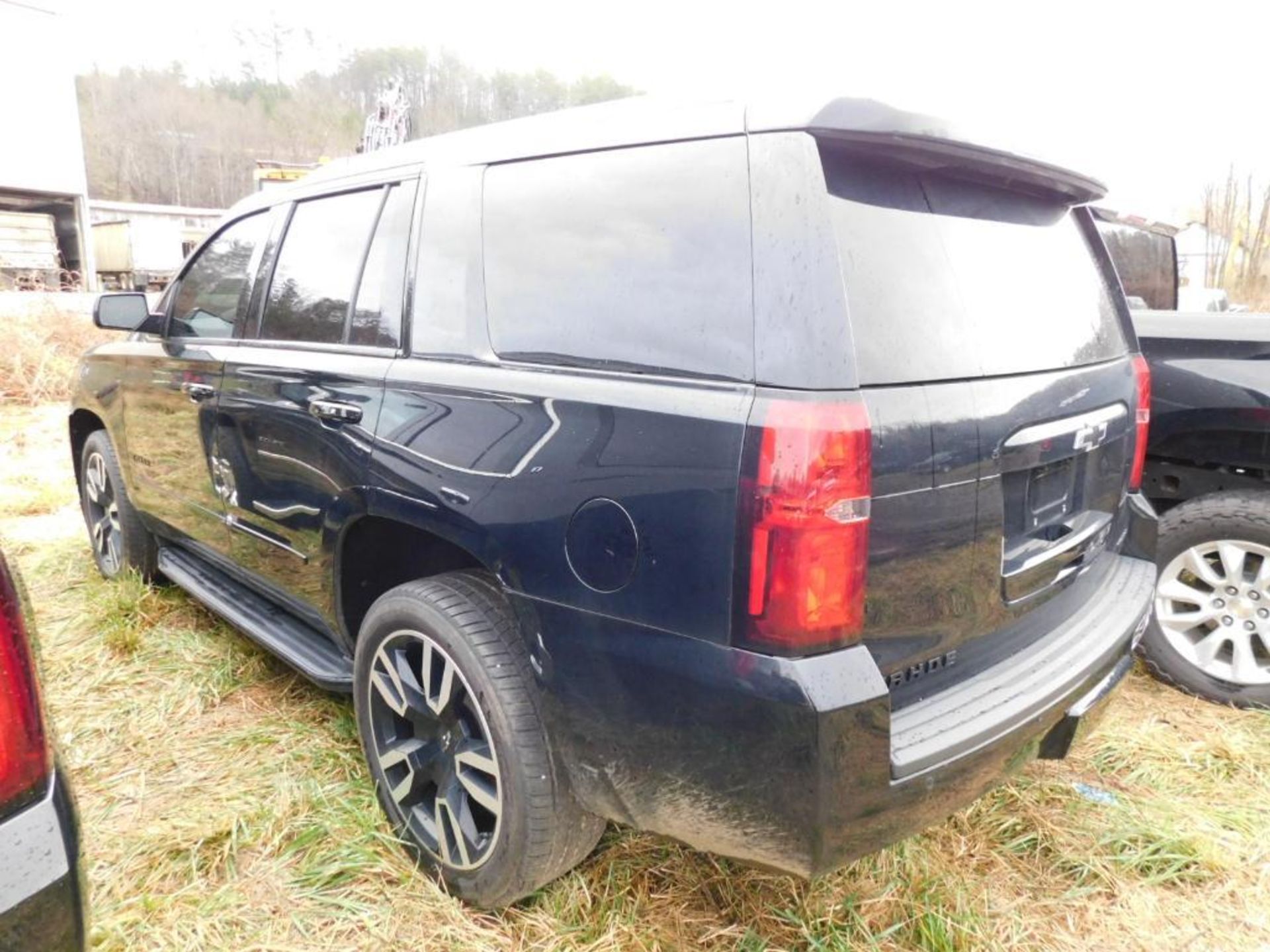 2019 Chevy Tahoe, 4-Wheel Drive, Premier Edition, 6.2 Liter, V8 Gasoline Motor, Auto, 42,539 Miles I - Image 5 of 11